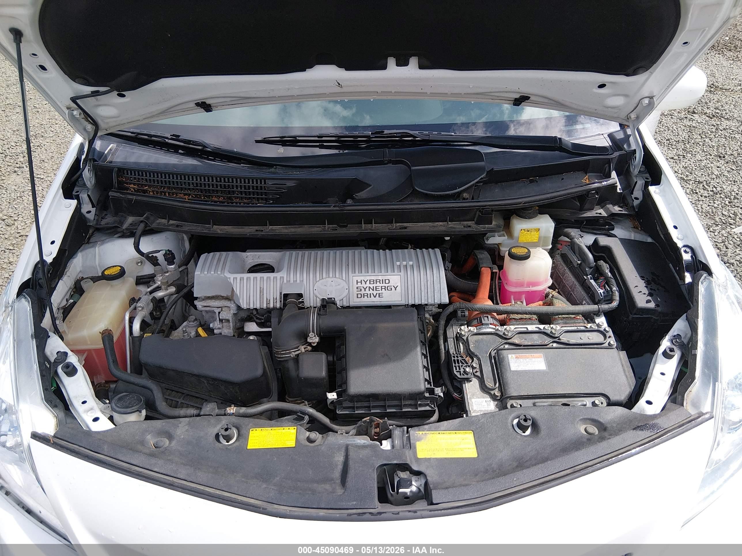 2013 Toyota Prius V Five White vin: JTDZN3EU7D3270031