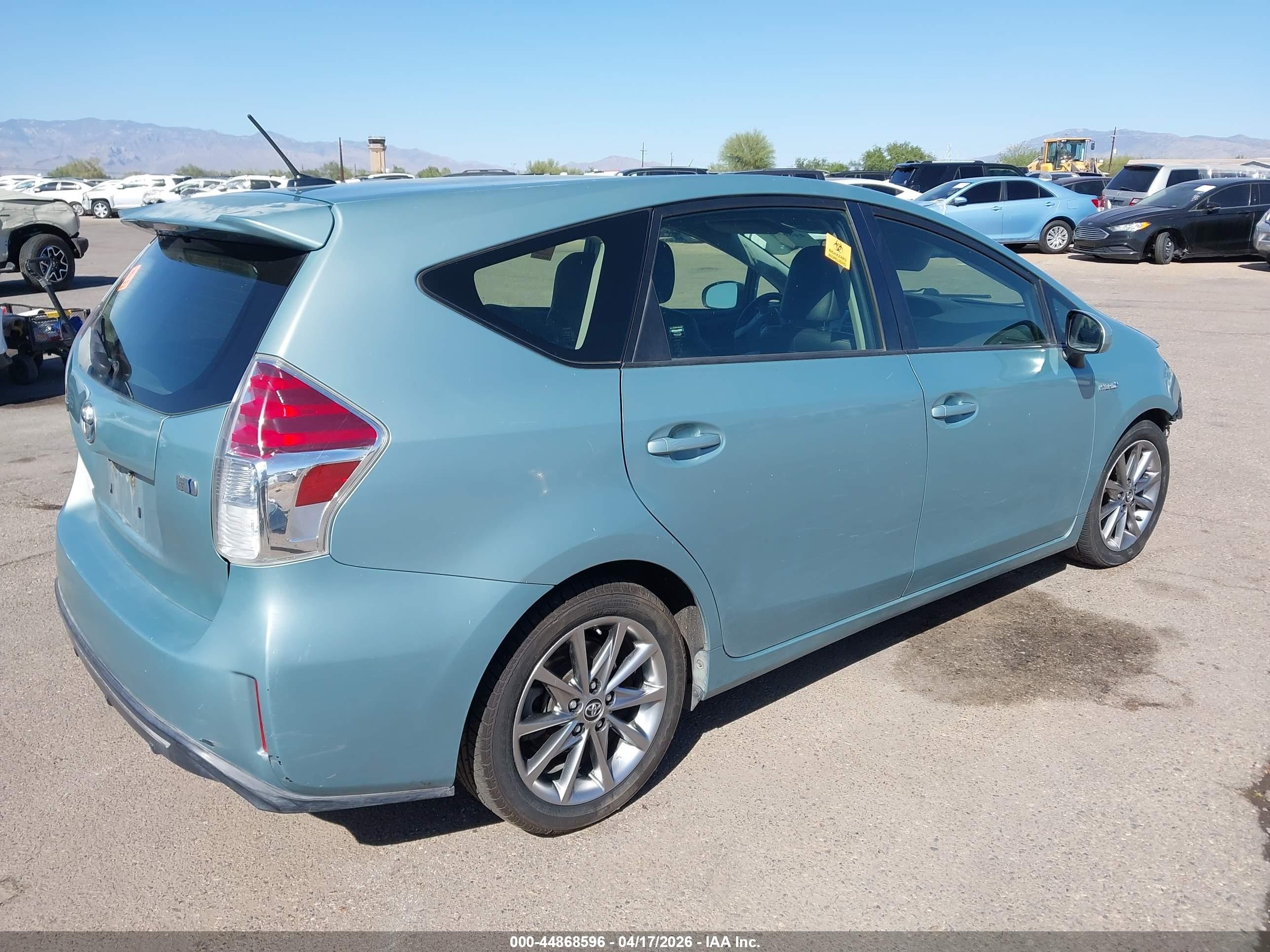 2015 Toyota Prius V Five Green vin: JTDZN3EU7FJ032985