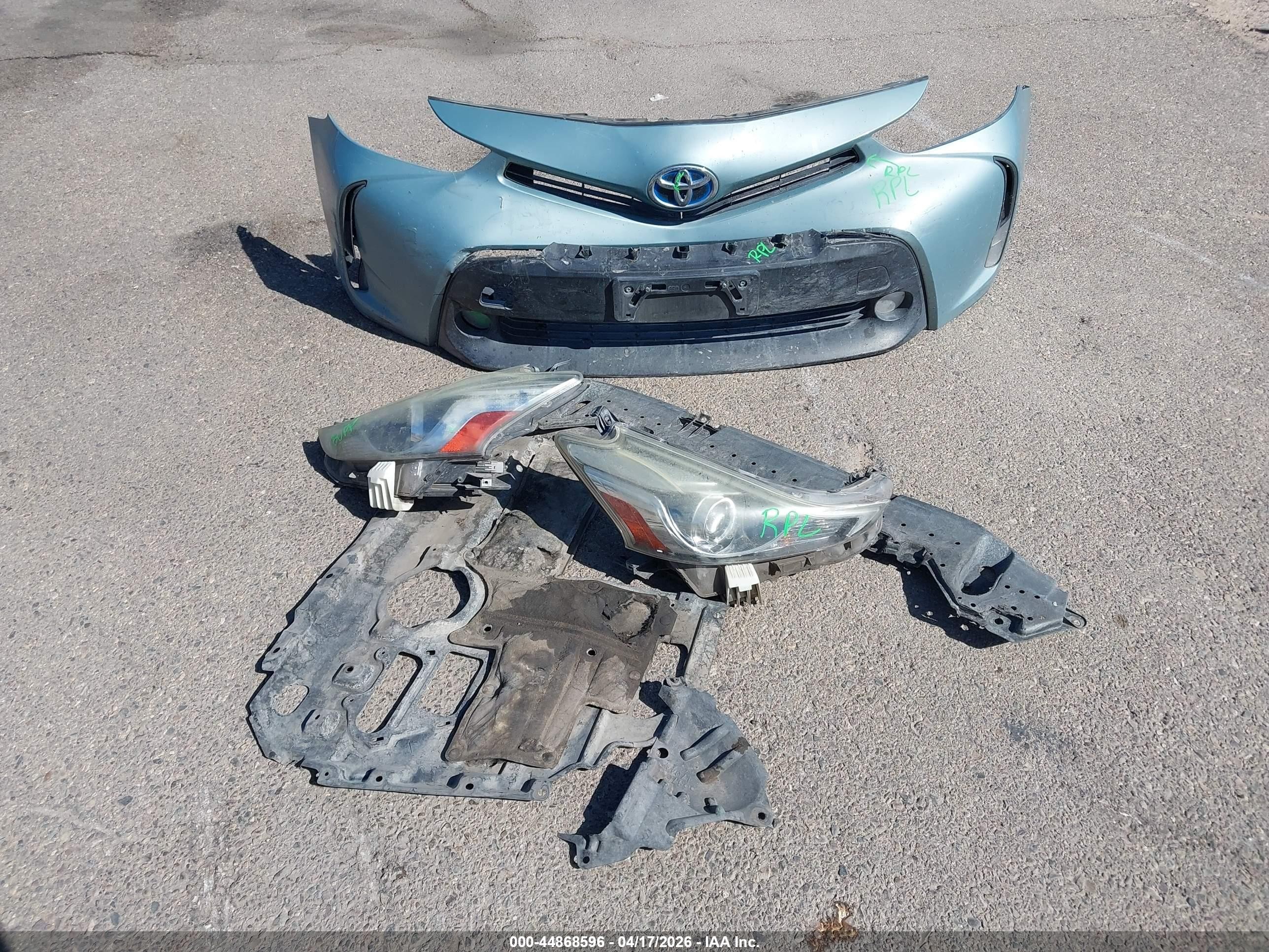 2015 Toyota Prius V Five Green vin: JTDZN3EU7FJ032985