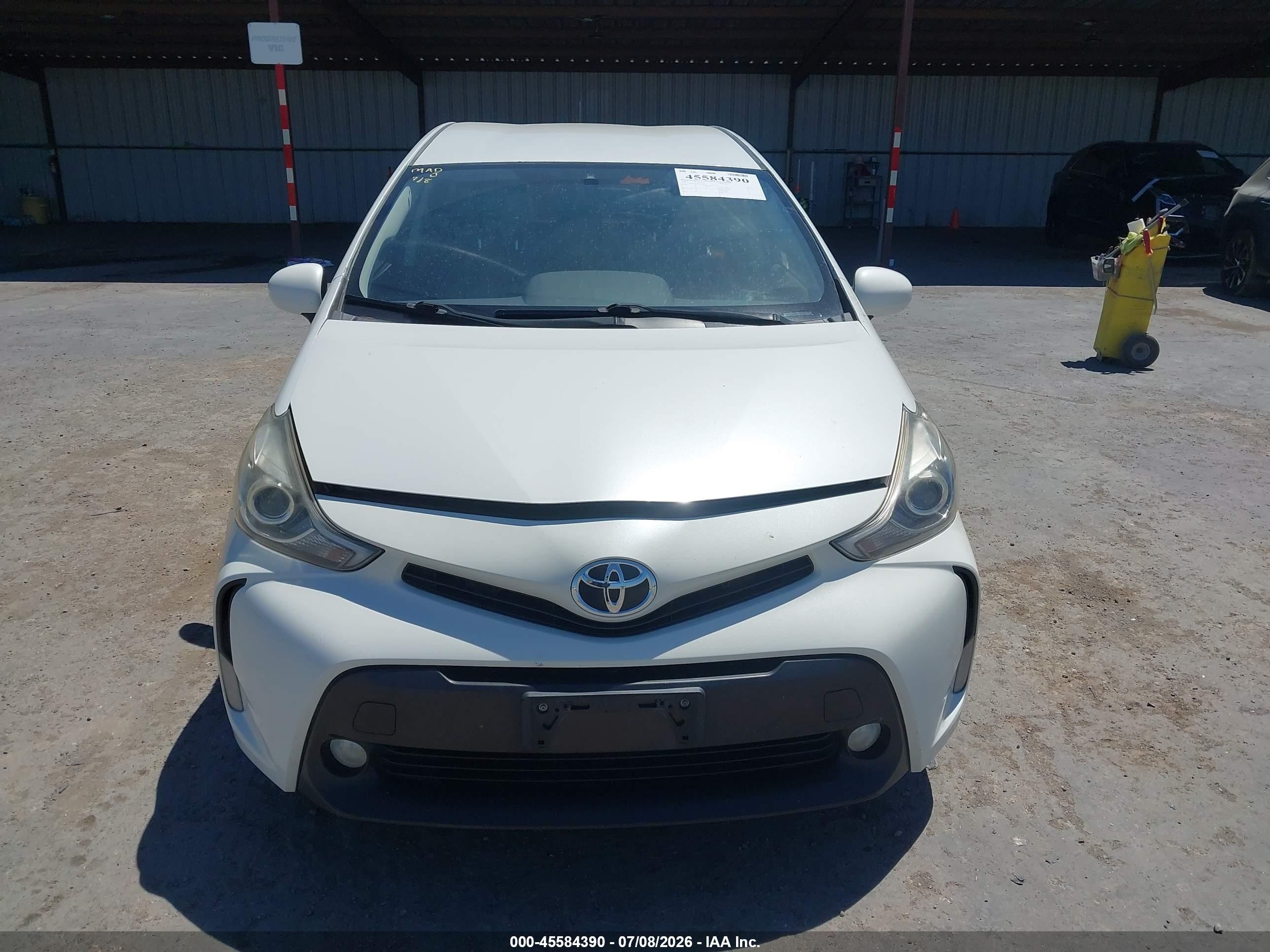 2015 Toyota Prius V Five Белый vin: JTDZN3EU7FJ037779