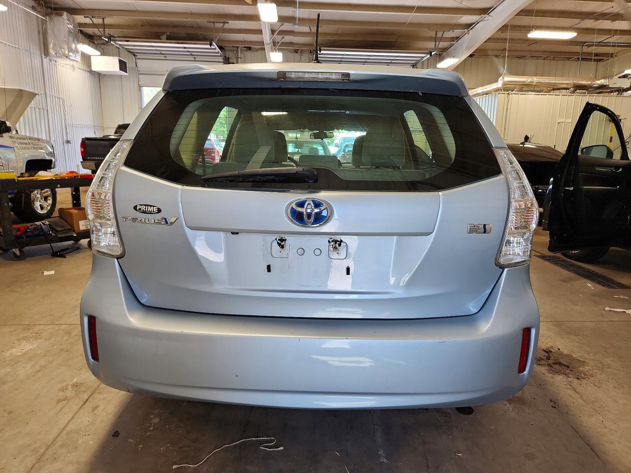 2012 Toyota Prius V Three Синий vin: JTDZN3EU8C3052260