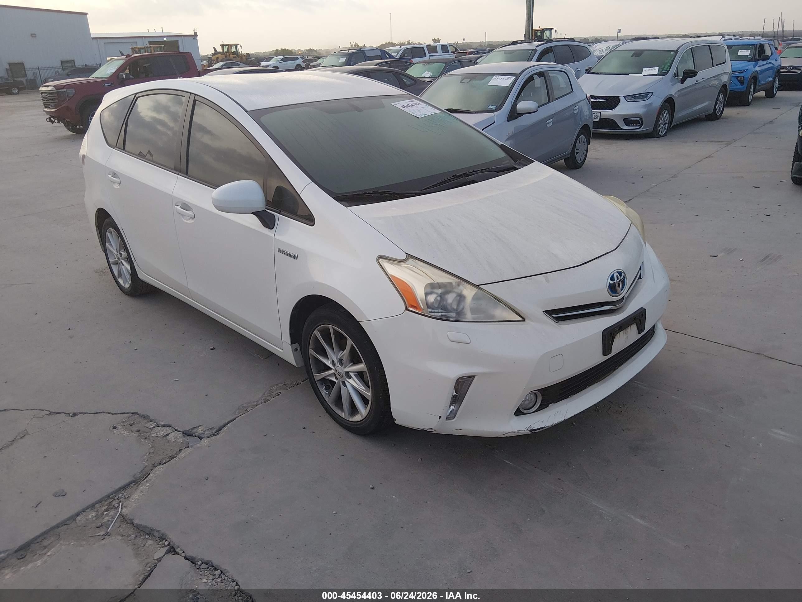 2012 Toyota Prius V Five White vin: JTDZN3EU8C3139446