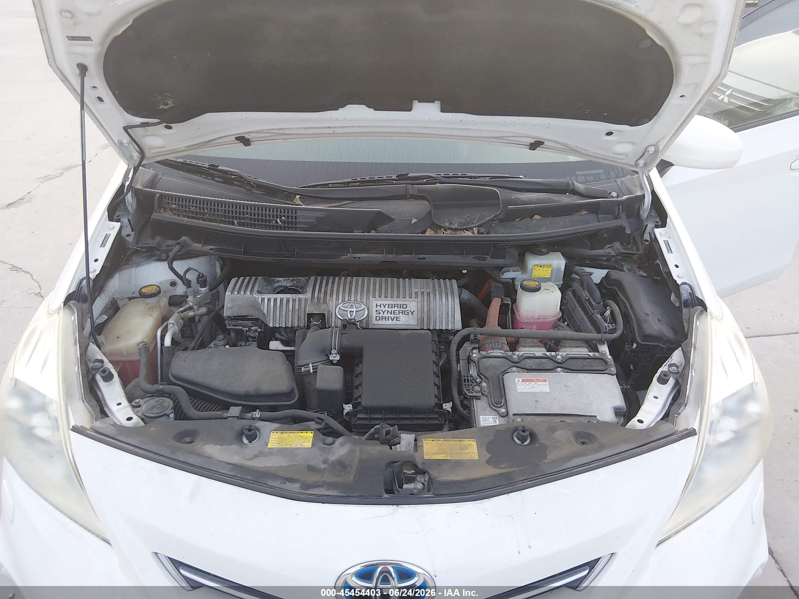 2012 Toyota Prius V Five White vin: JTDZN3EU8C3139446