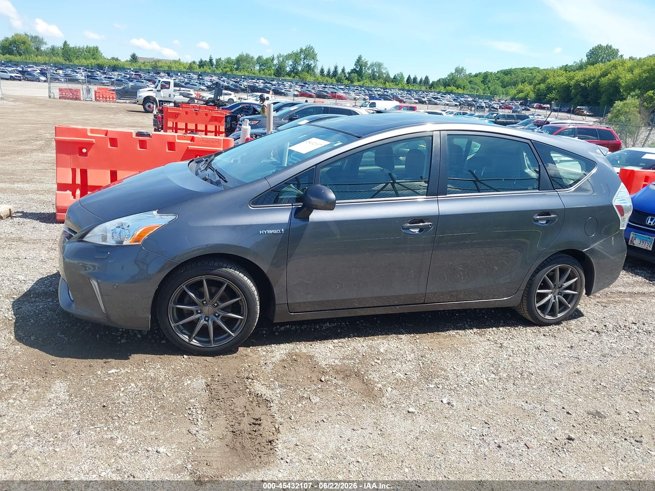 2012 Toyota Prius V Five Gray vin: JTDZN3EU8C3168140