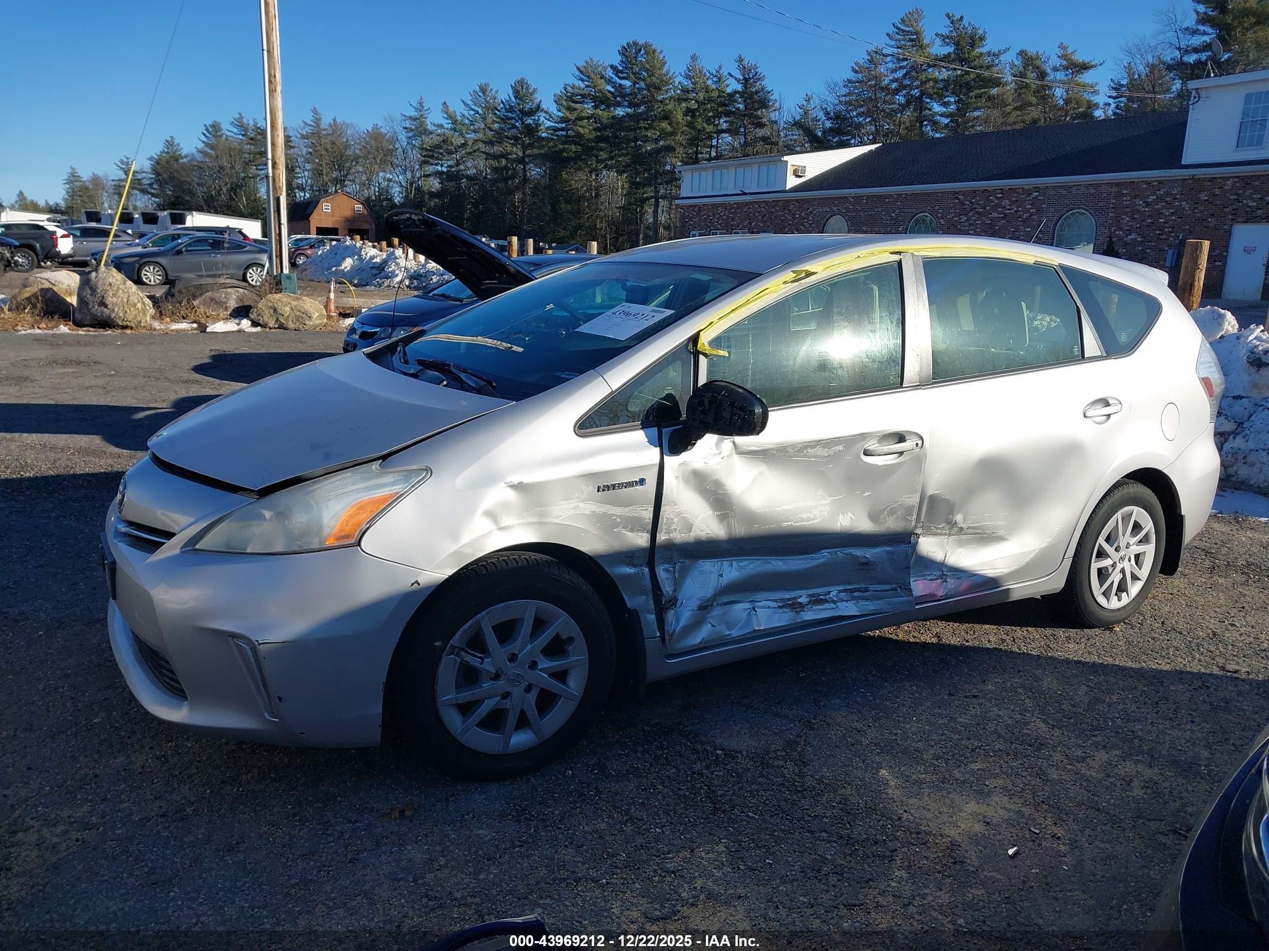 2012 Toyota Prius V Two Silver vin: JTDZN3EU8C3176366