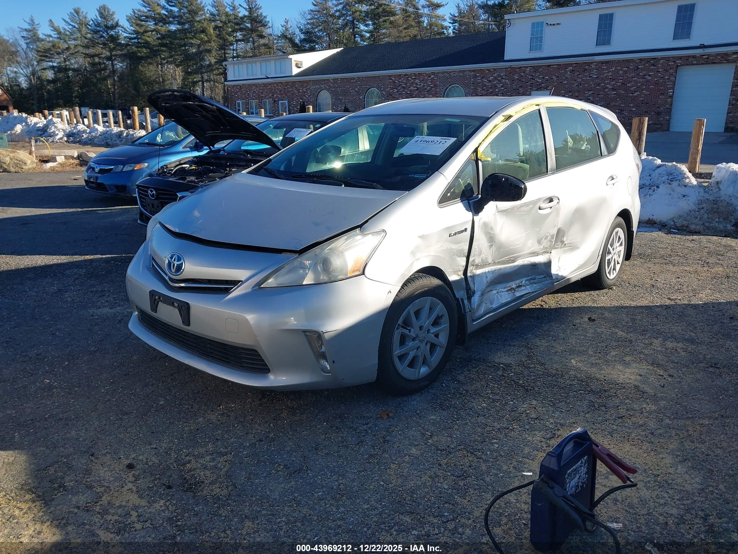 2012 Toyota Prius V Two Silver vin: JTDZN3EU8C3176366