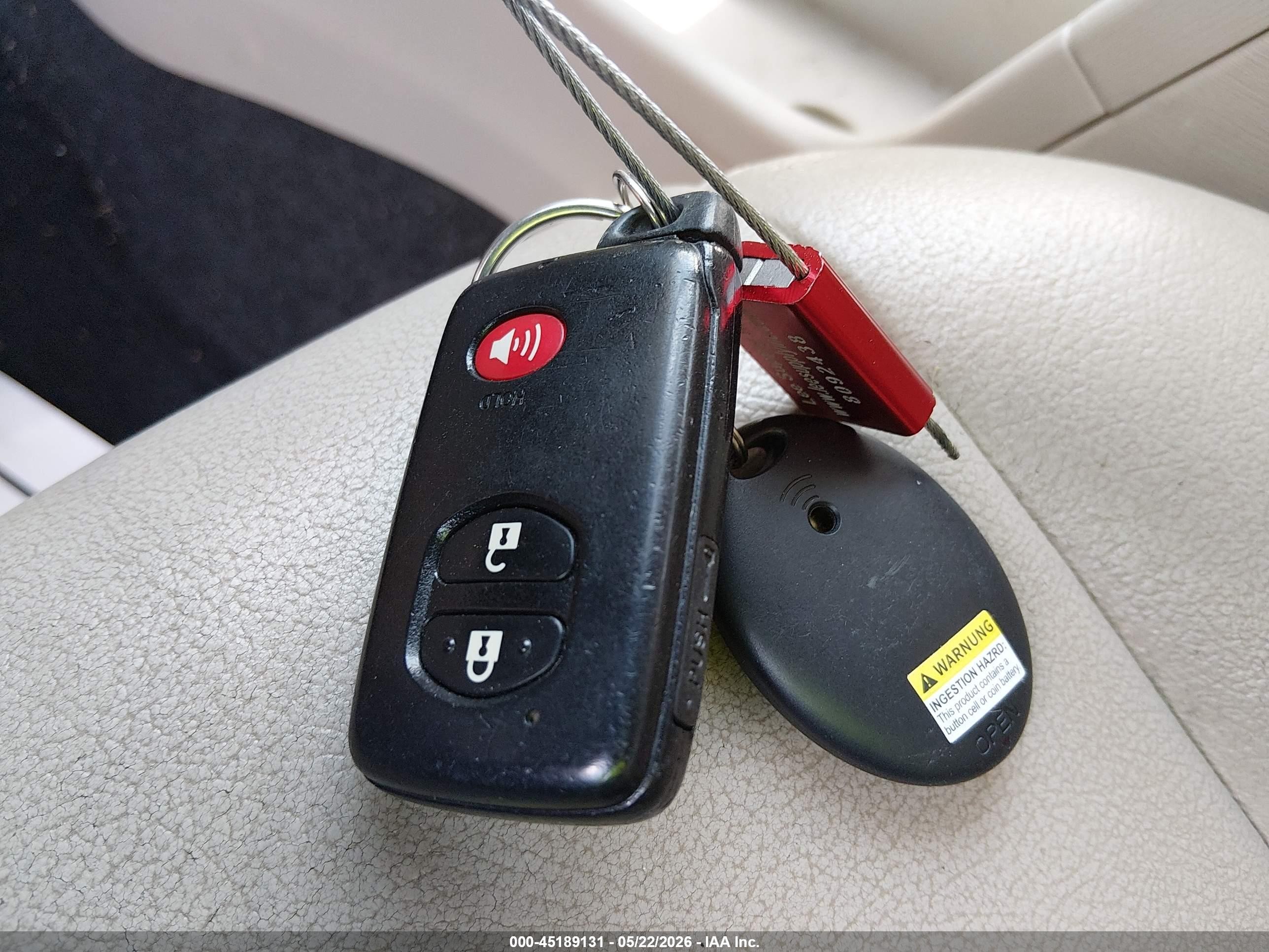 2012 Toyota Prius V Three White vin: JTDZN3EU8C3177176