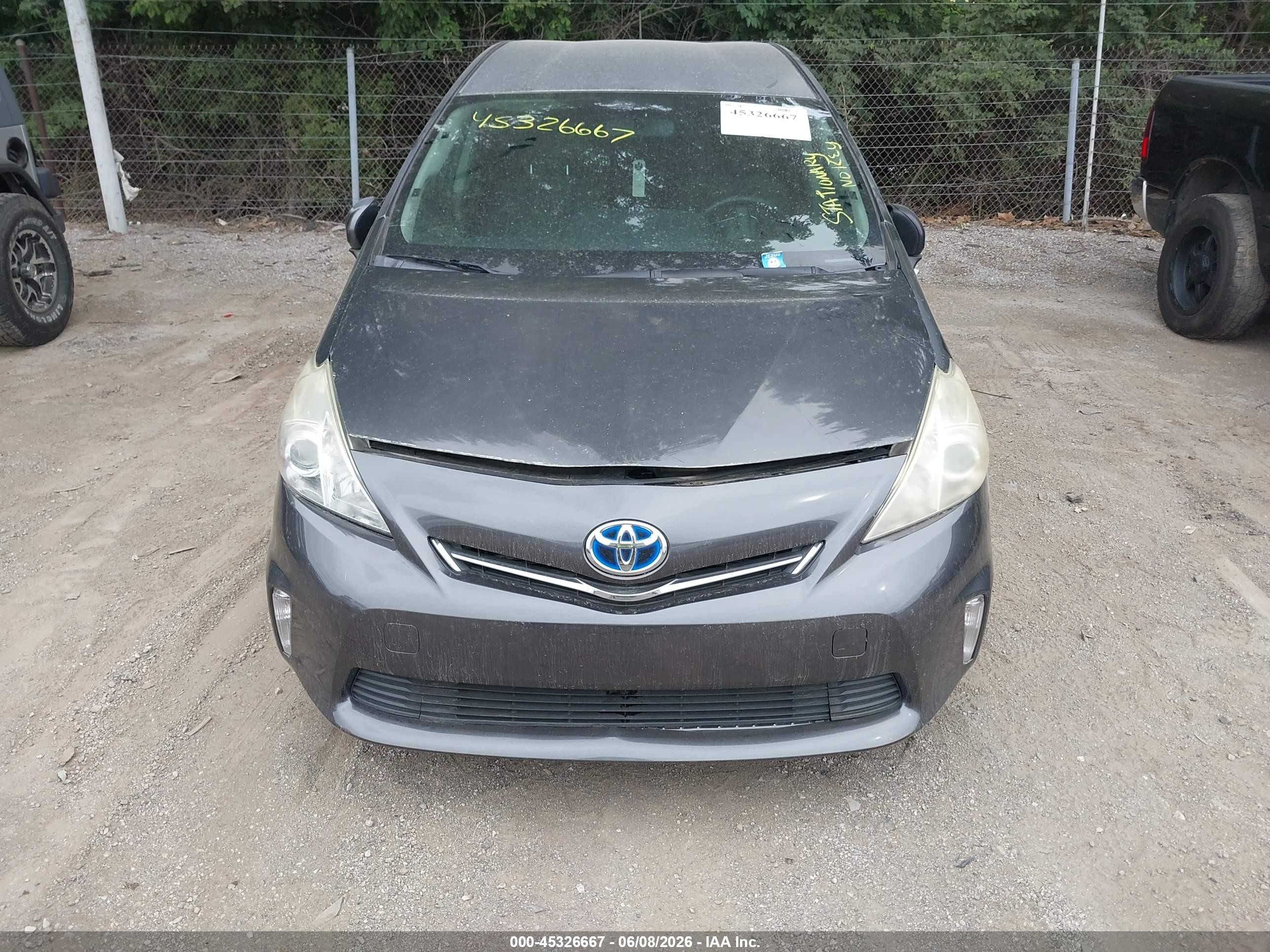 2013 Toyota Prius V Three Серый vin: JTDZN3EU8D3190303
