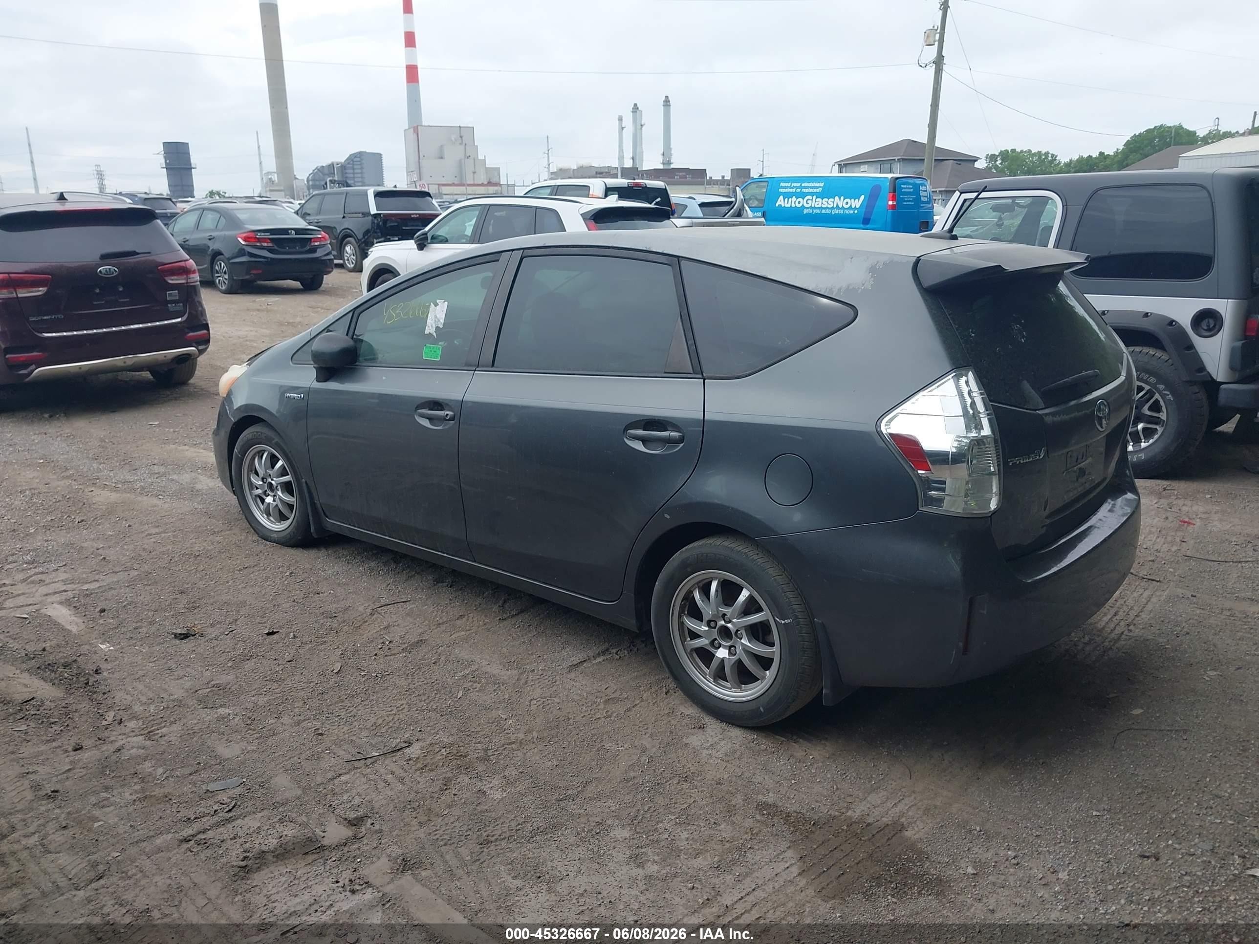 2013 Toyota Prius V Three Серый vin: JTDZN3EU8D3190303