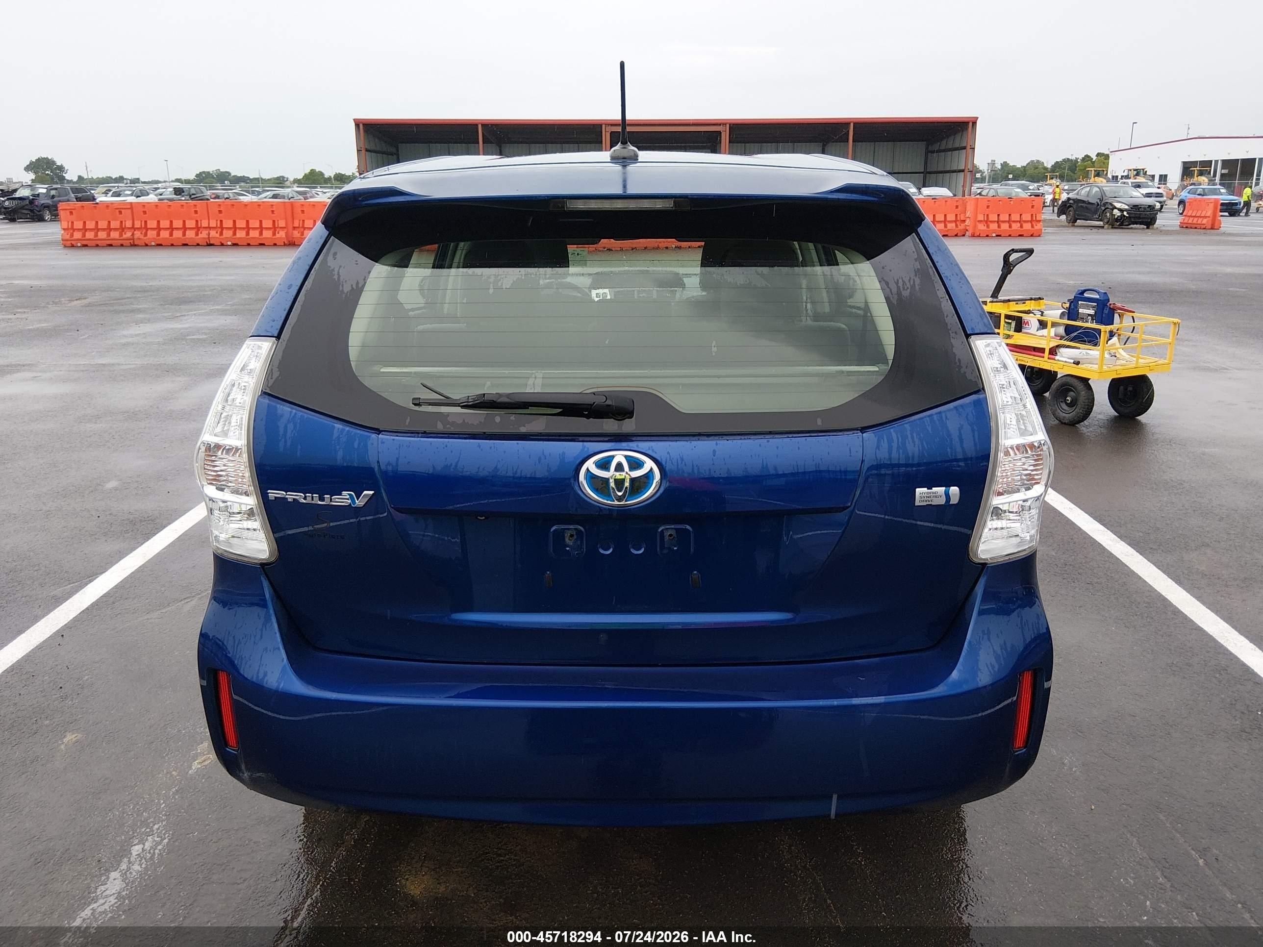 2013 Toyota Prius V Three Blue vin: JTDZN3EU8D3213305