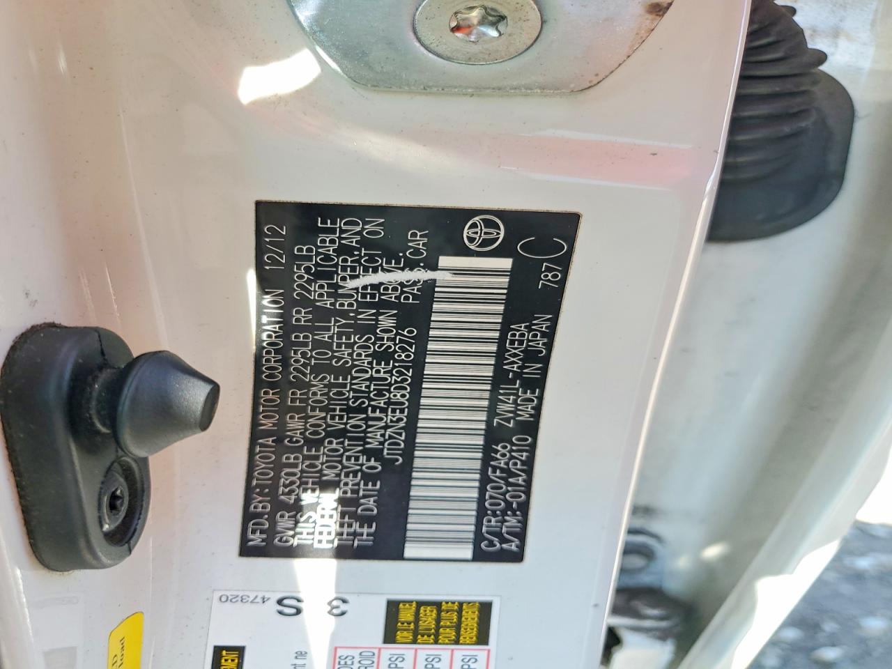 2013 Toyota Prius V Three White vin: JTDZN3EU8D3218276