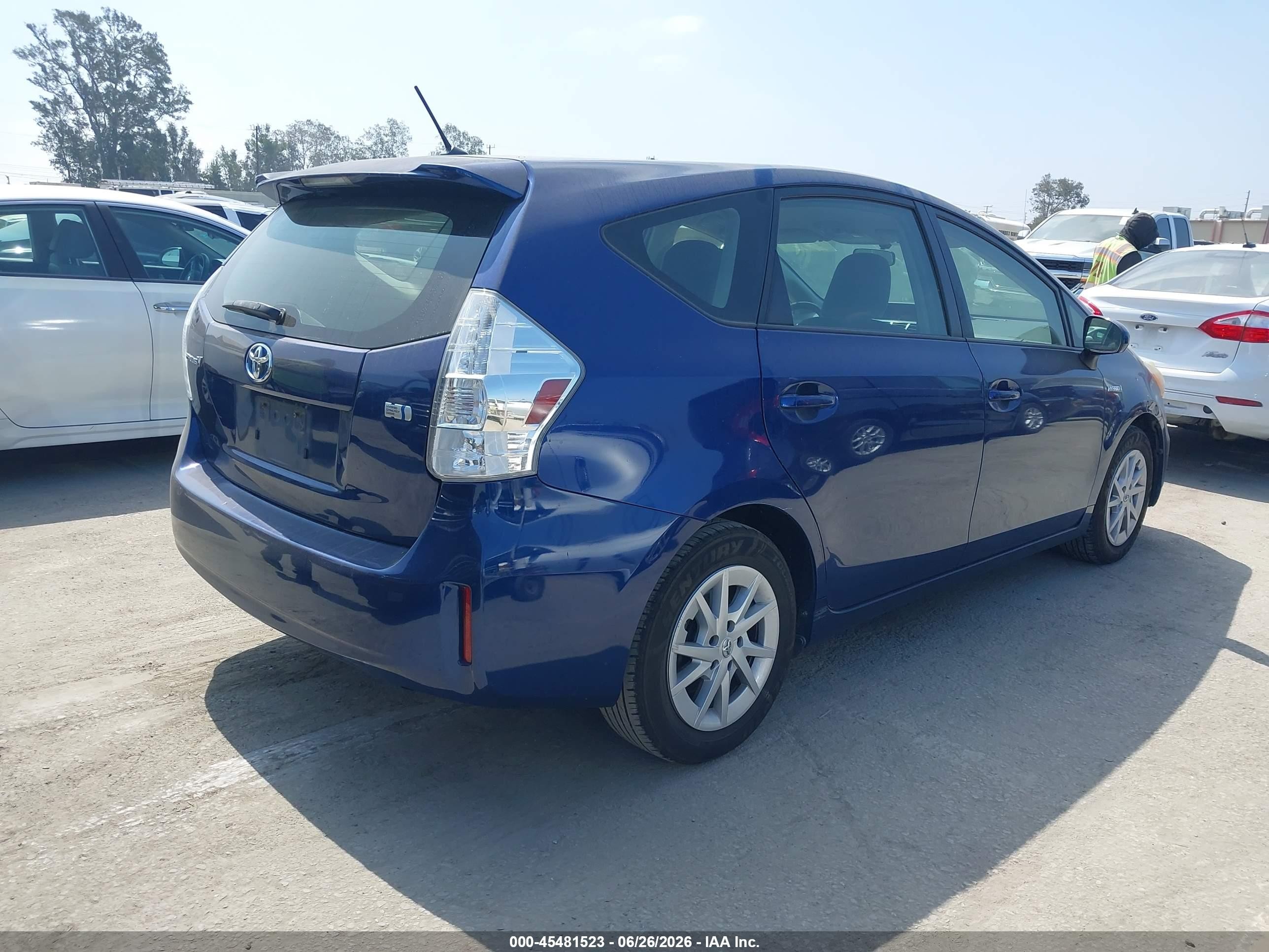 2014 Toyota Prius V Two Blue vin: JTDZN3EU8E3290547