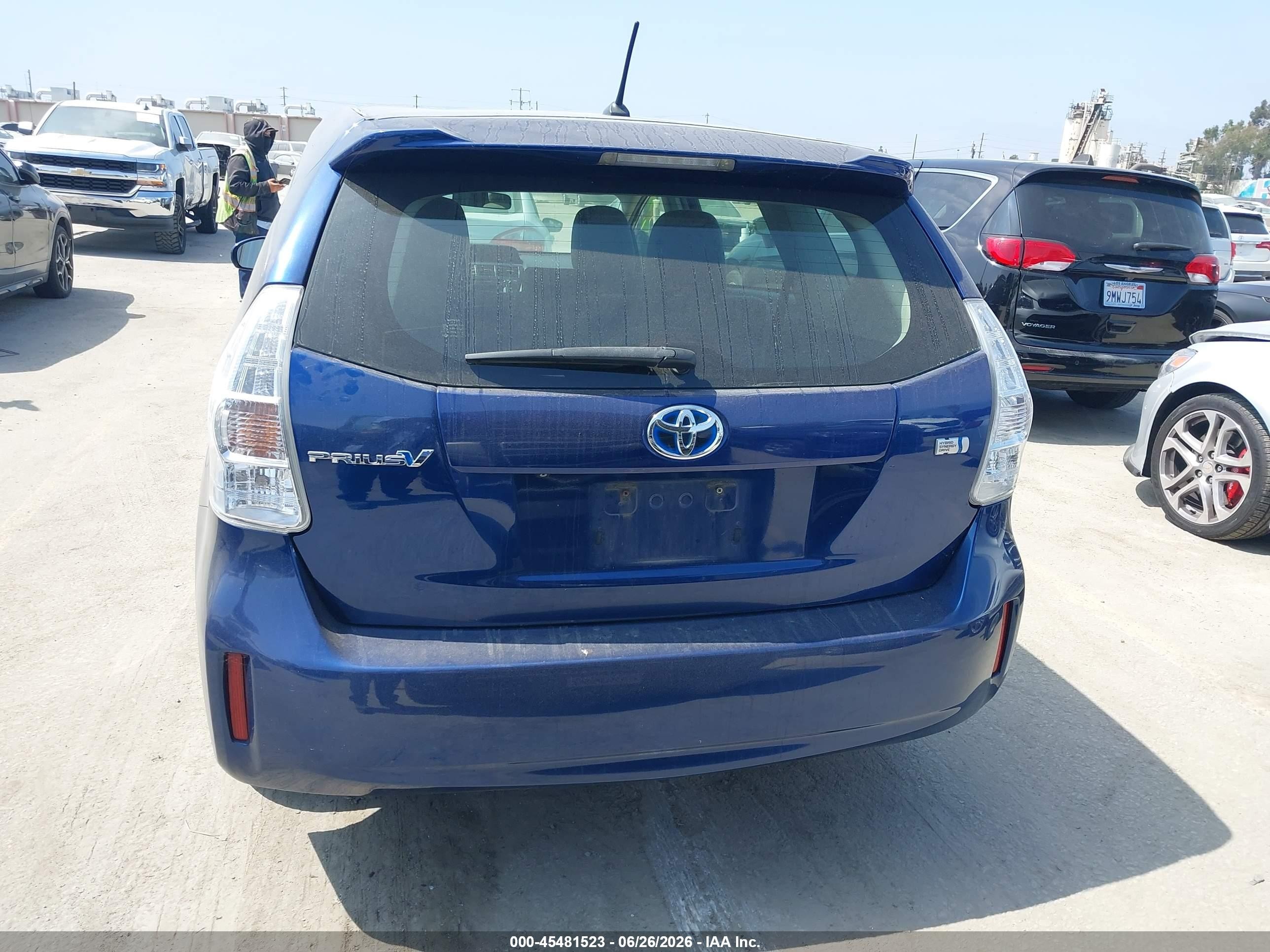 2014 Toyota Prius V Two Blue vin: JTDZN3EU8E3290547