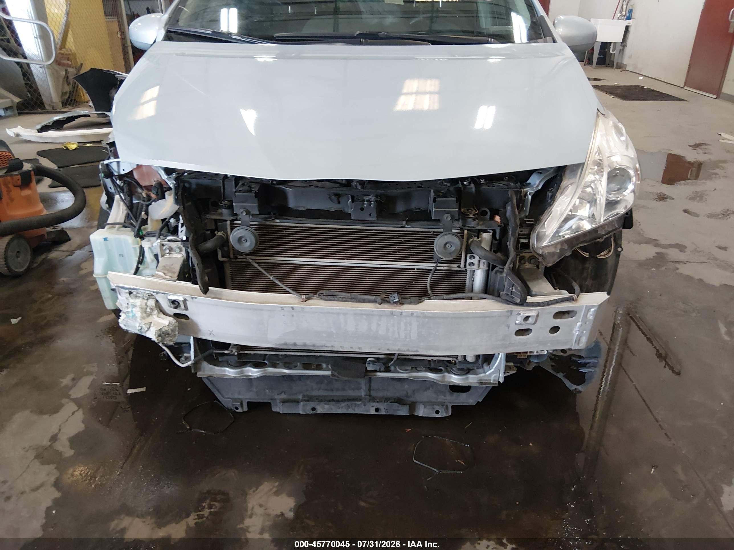 2014 Toyota Prius V Two Blue vin: JTDZN3EU8EJ013862