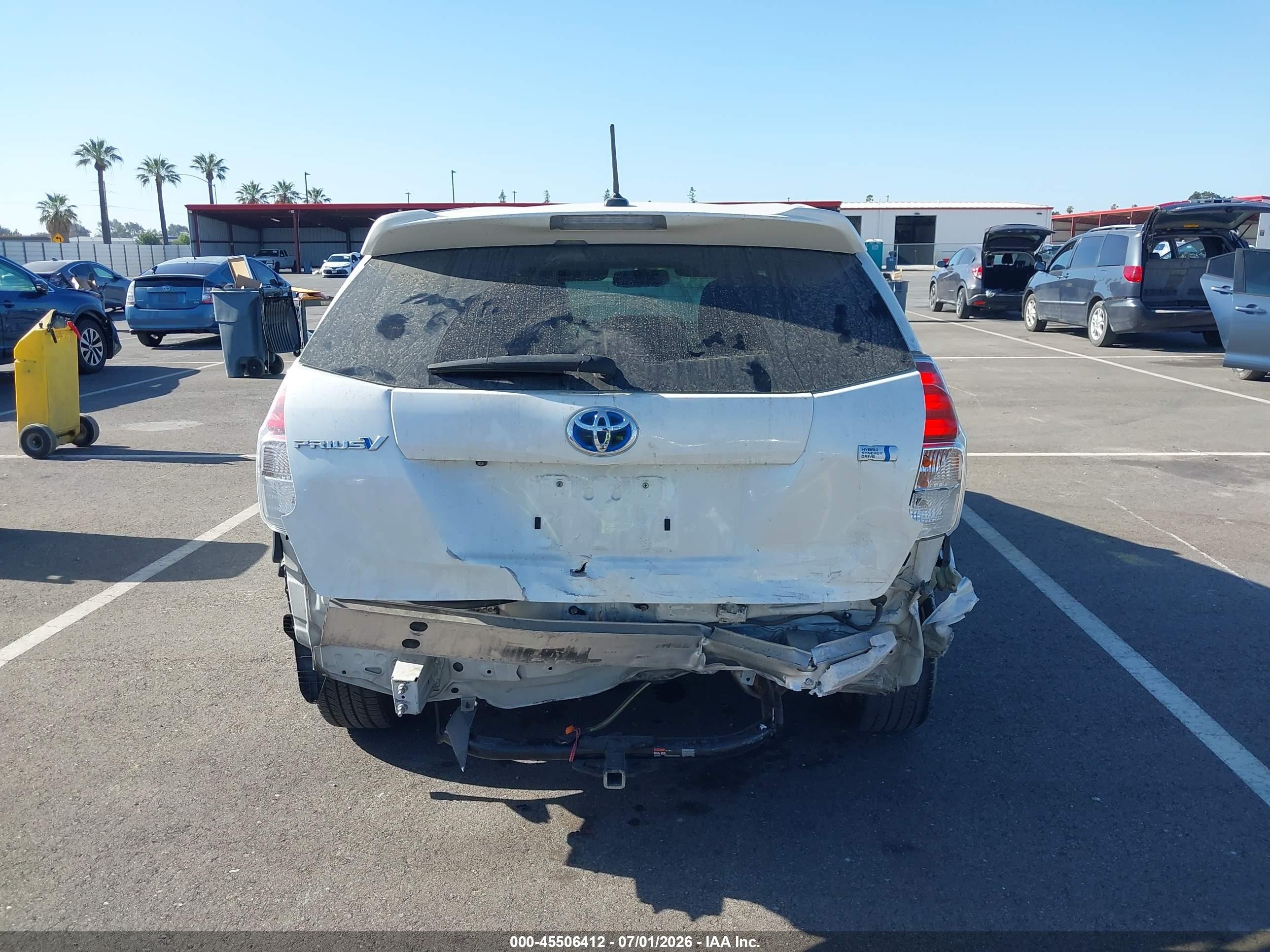 2015 Toyota Prius V Five White vin: JTDZN3EU8FJ020280
