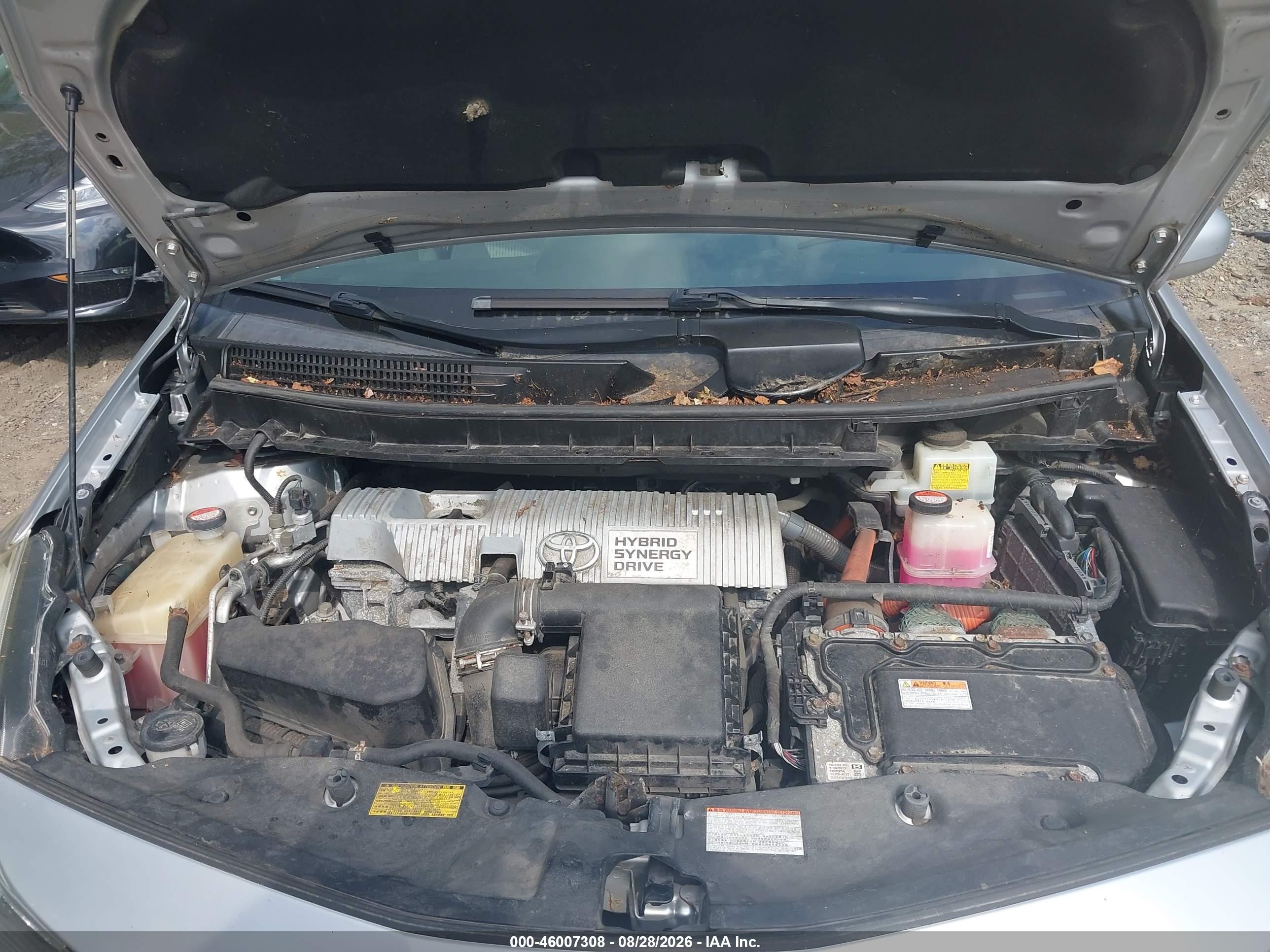 2015 Toyota Prius V Three Серебряный vin: JTDZN3EU8FJ027228