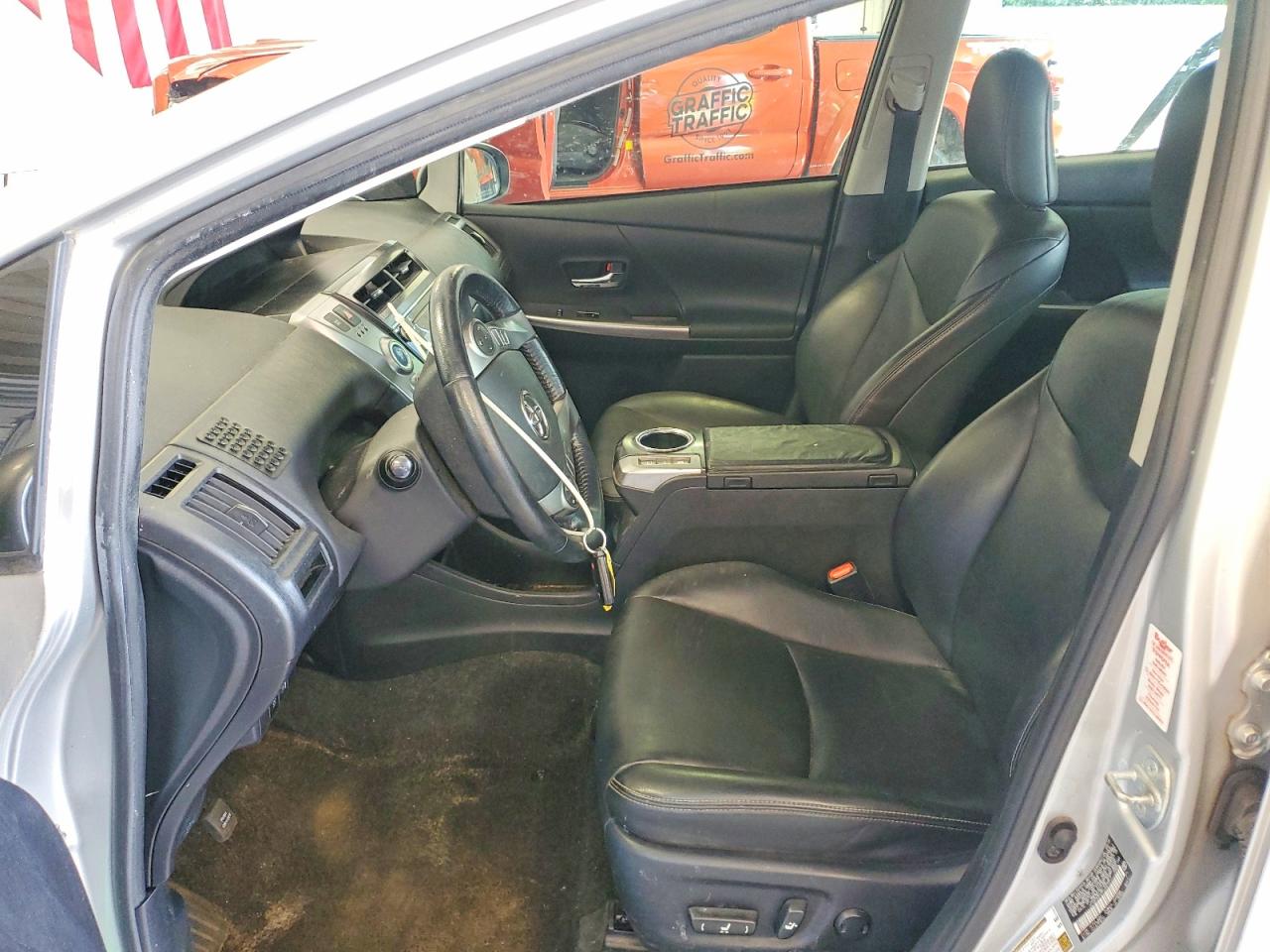 2015 Toyota Prius V Five Silver vin: JTDZN3EU8FJ029917