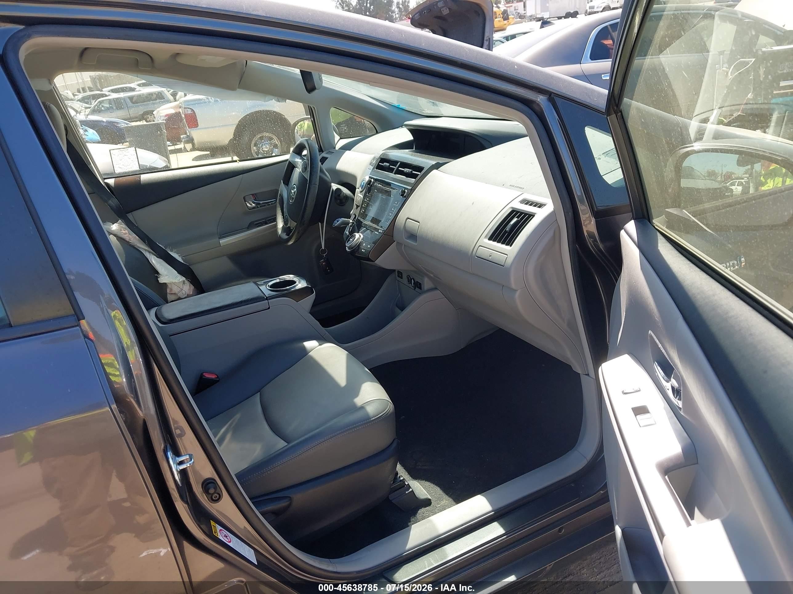 2015 Toyota Prius V Four Gray vin: JTDZN3EU8FJ030405