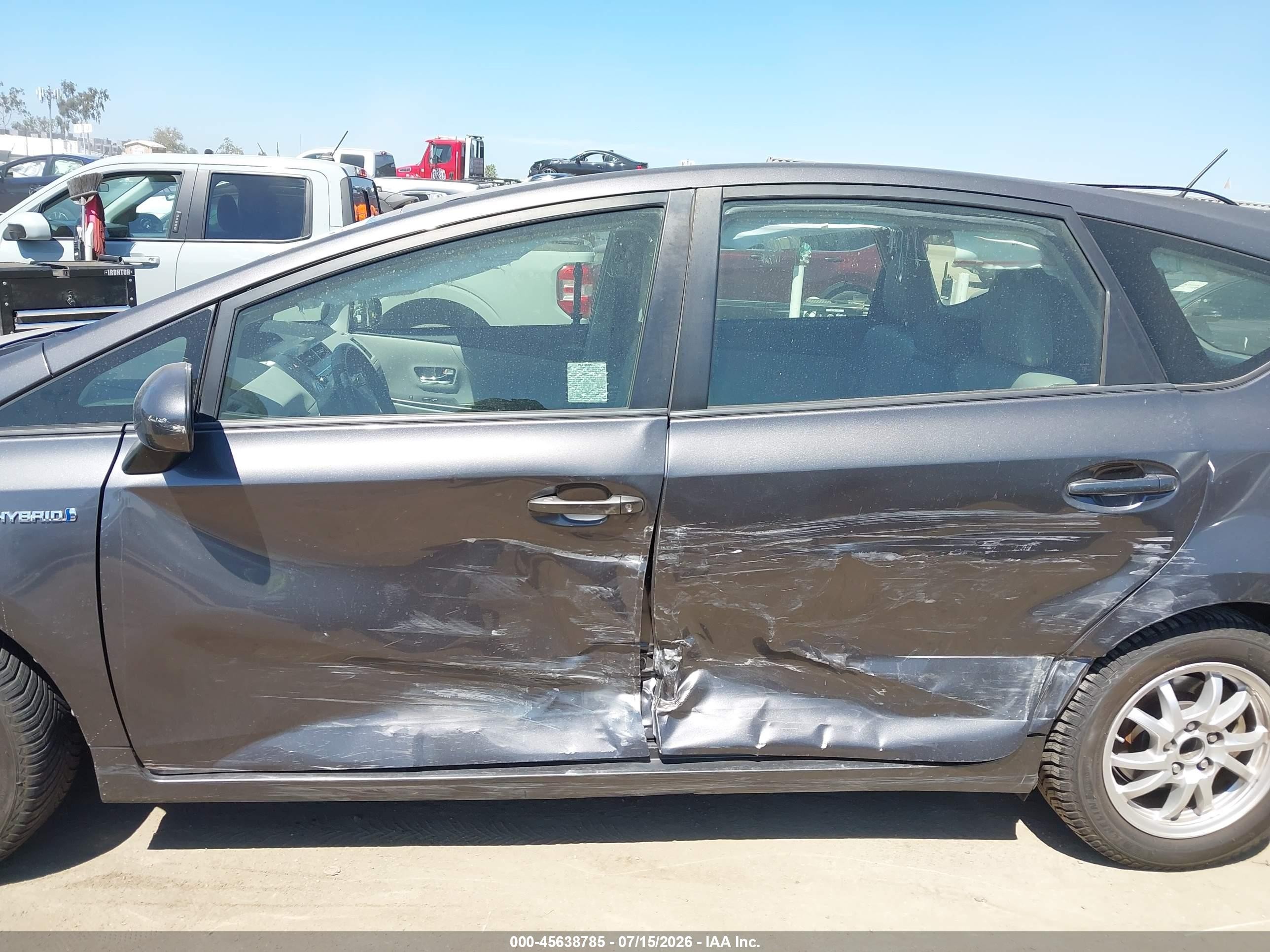 2015 Toyota Prius V Four Gray vin: JTDZN3EU8FJ030405