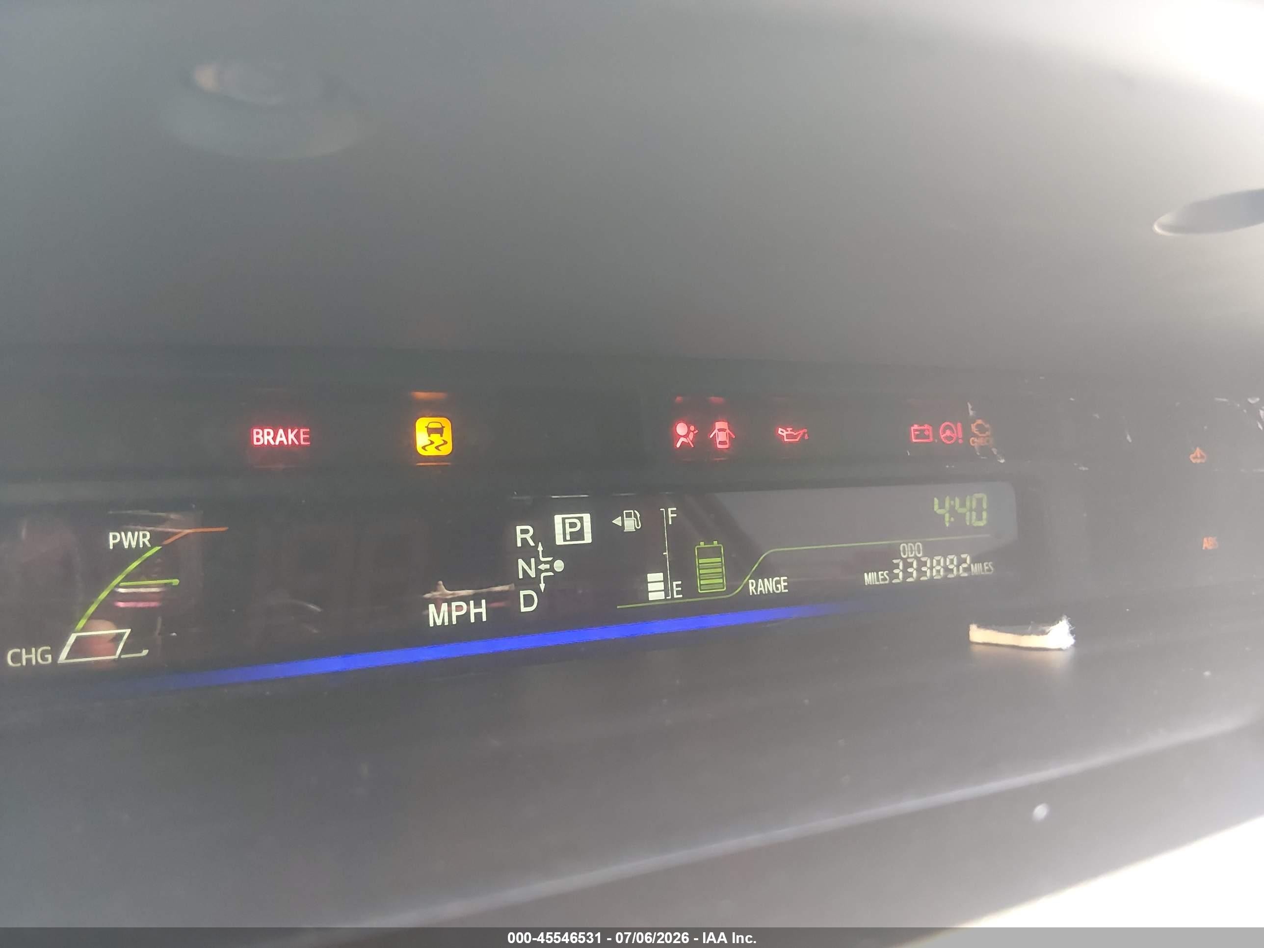 2015 Toyota Prius V Two Silver vin: JTDZN3EU8FJ033059