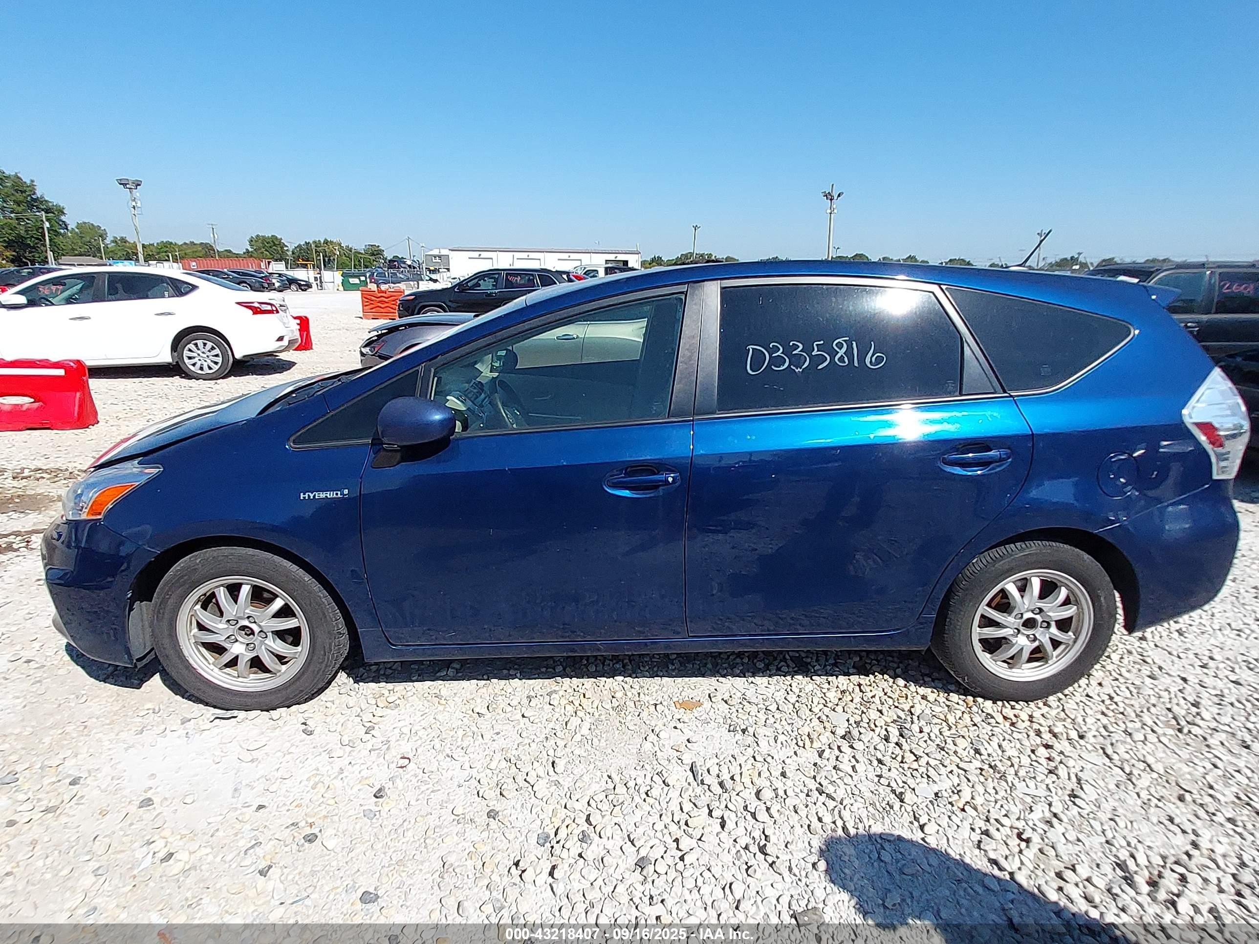 2012 Toyota Prius V Five Blue vin: JTDZN3EU9C3172794