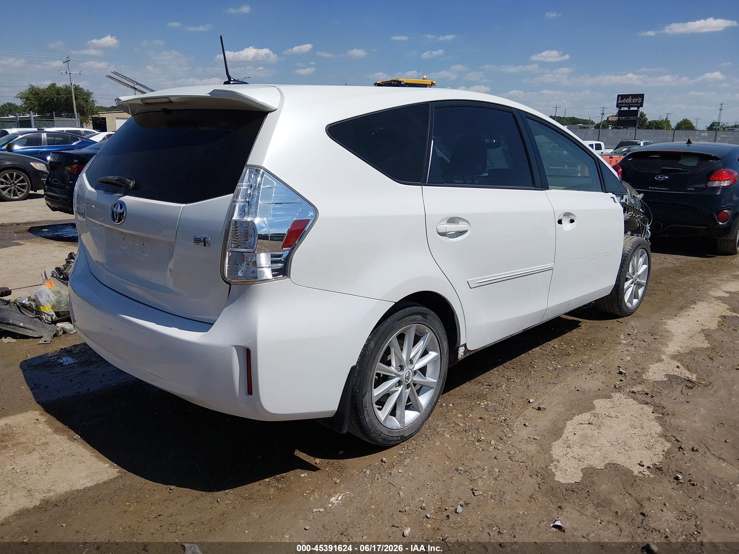 2013 Toyota Prius V Five White vin: JTDZN3EU9D3201843