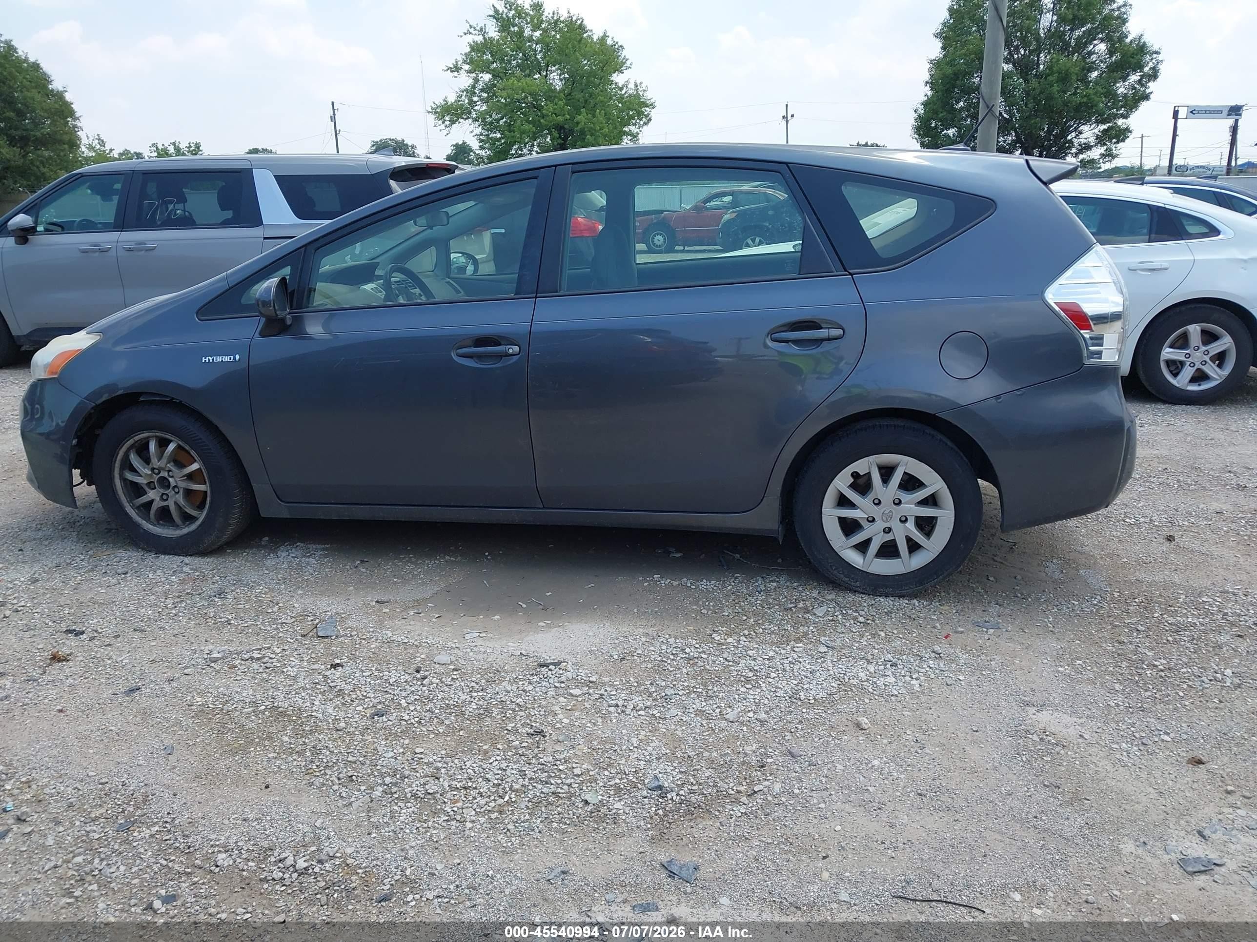 2013 Toyota Prius V Three Gray vin: JTDZN3EU9D3202040