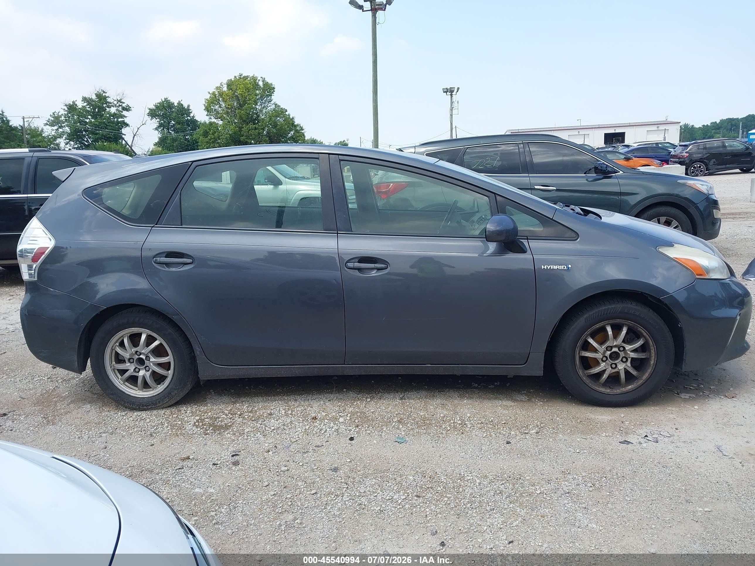 2013 Toyota Prius V Three Gray vin: JTDZN3EU9D3202040