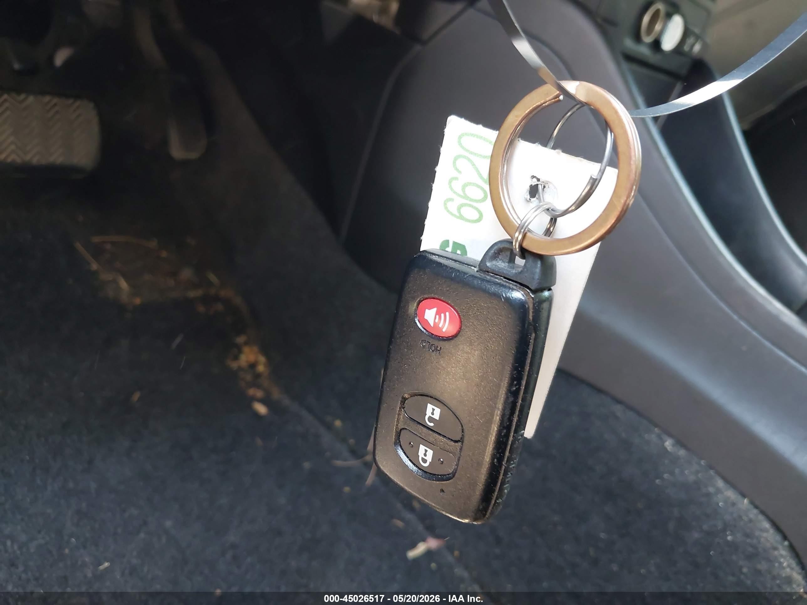 2015 Toyota Prius V Three Коричневый vin: JTDZN3EU9FJ016822