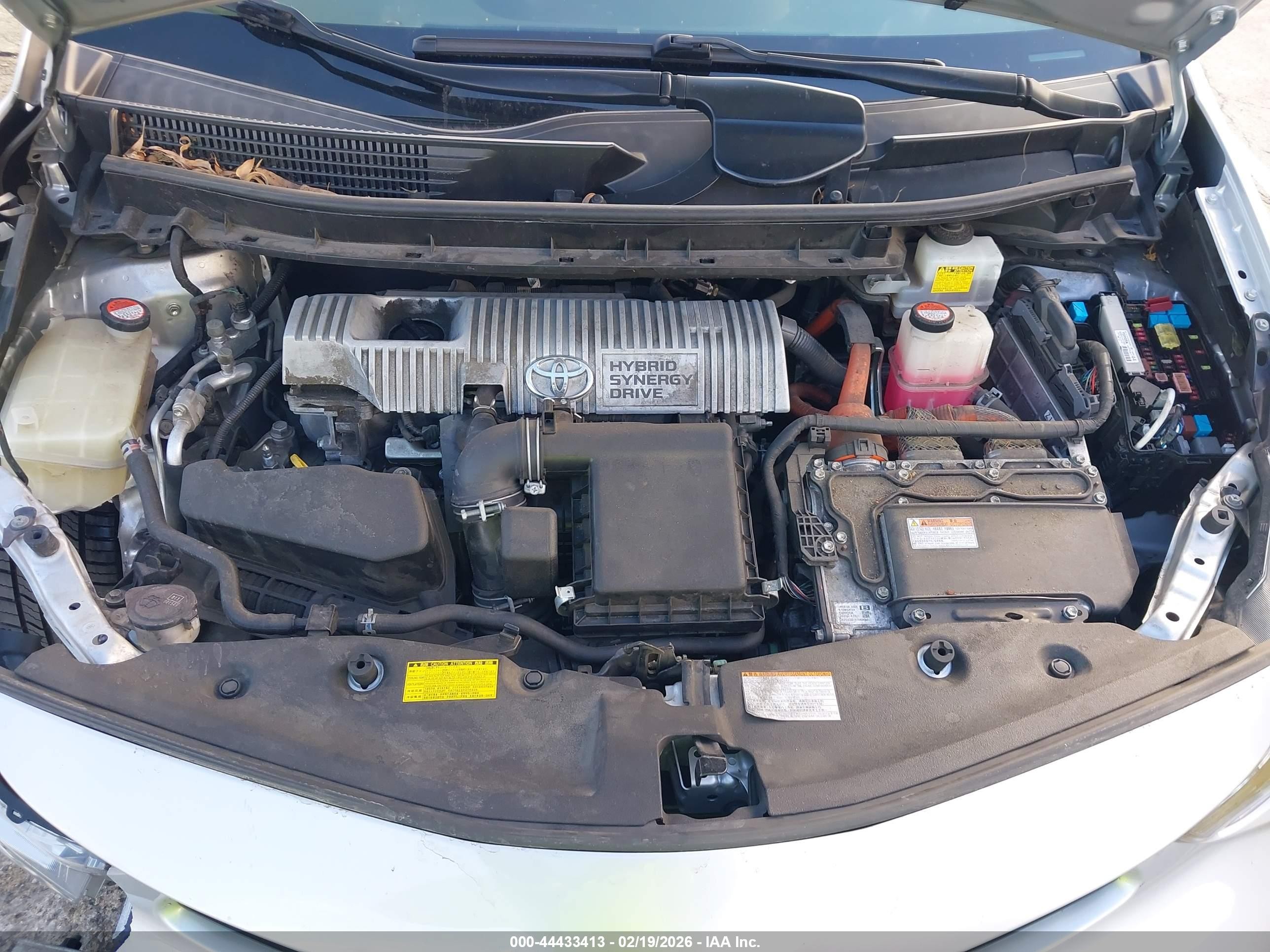 2015 Toyota Prius V Three Silver vin: JTDZN3EU9FJ022684