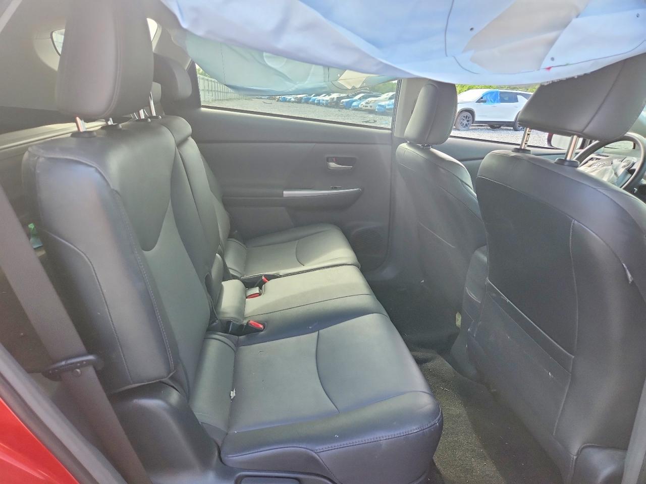 2012 Toyota Prius V Five Red vin: JTDZN3EUXC3025013
