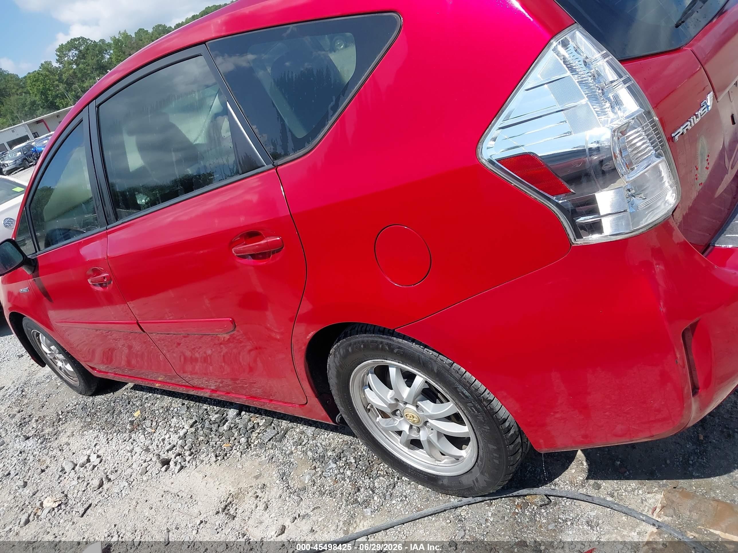 2012 Toyota Prius V Two Red vin: JTDZN3EUXC3109851