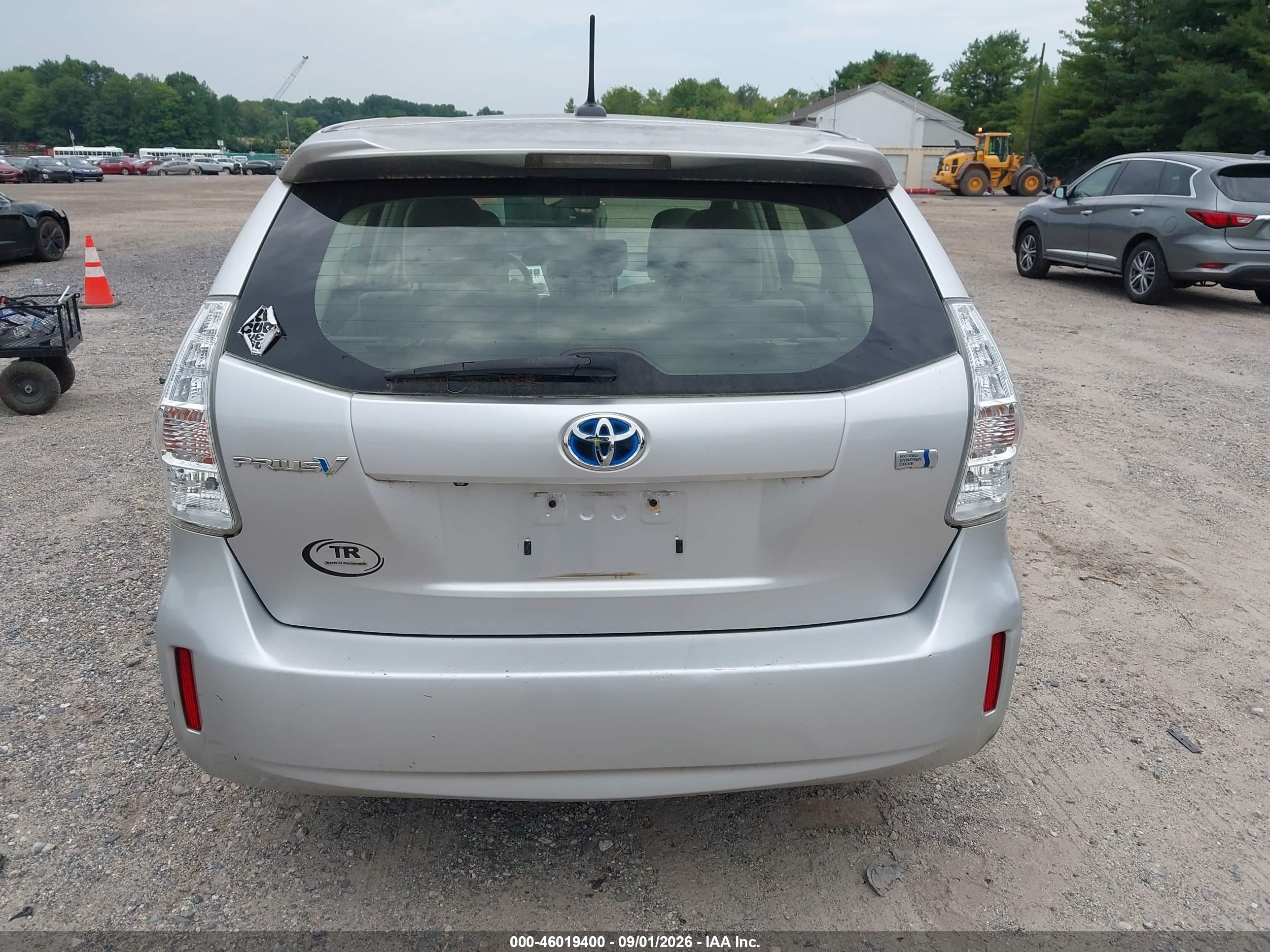 2012 Toyota Prius V Three Silver vin: JTDZN3EUXC3119263