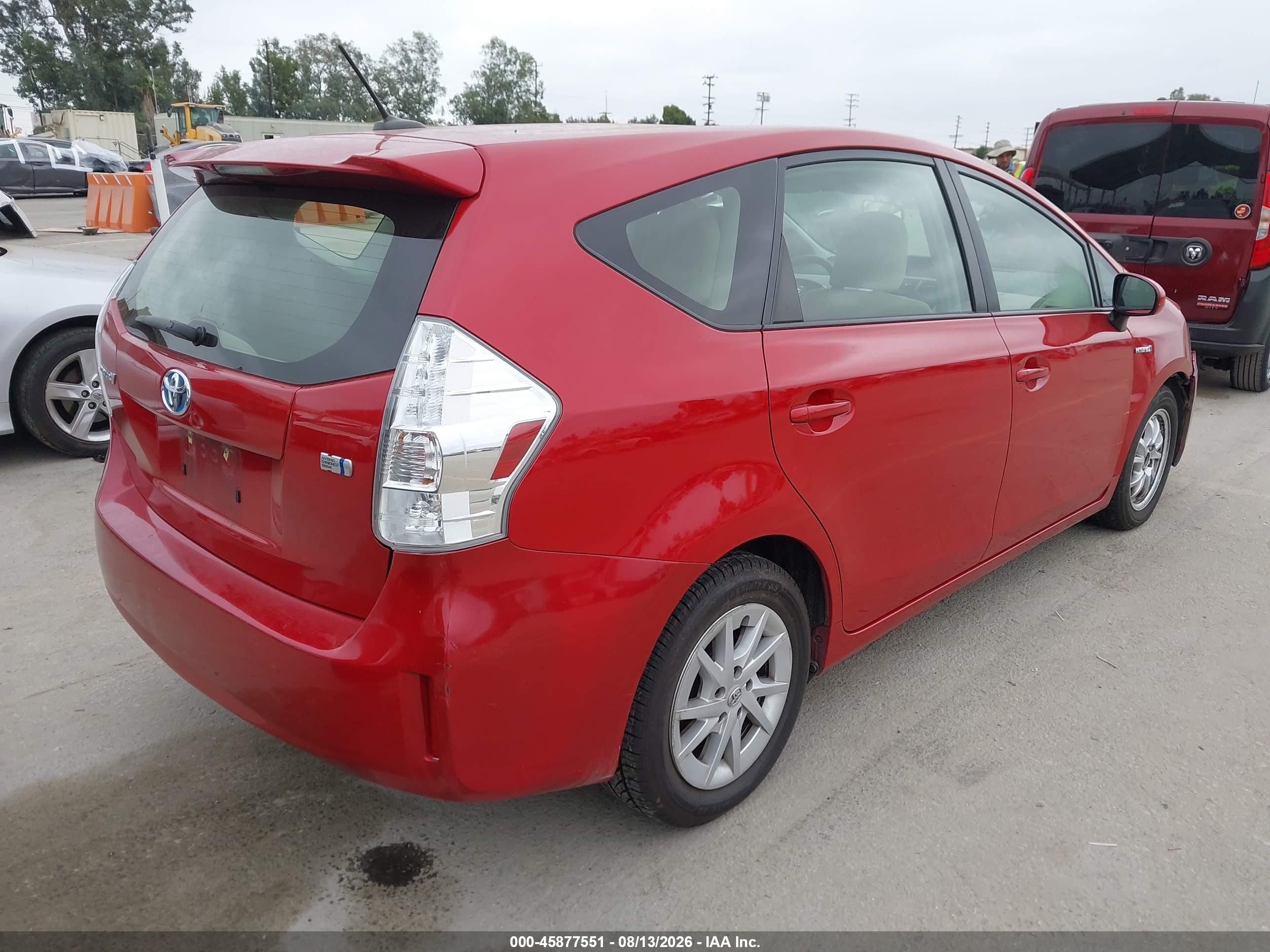 2013 Toyota Prius V Three Red vin: JTDZN3EUXD3194207