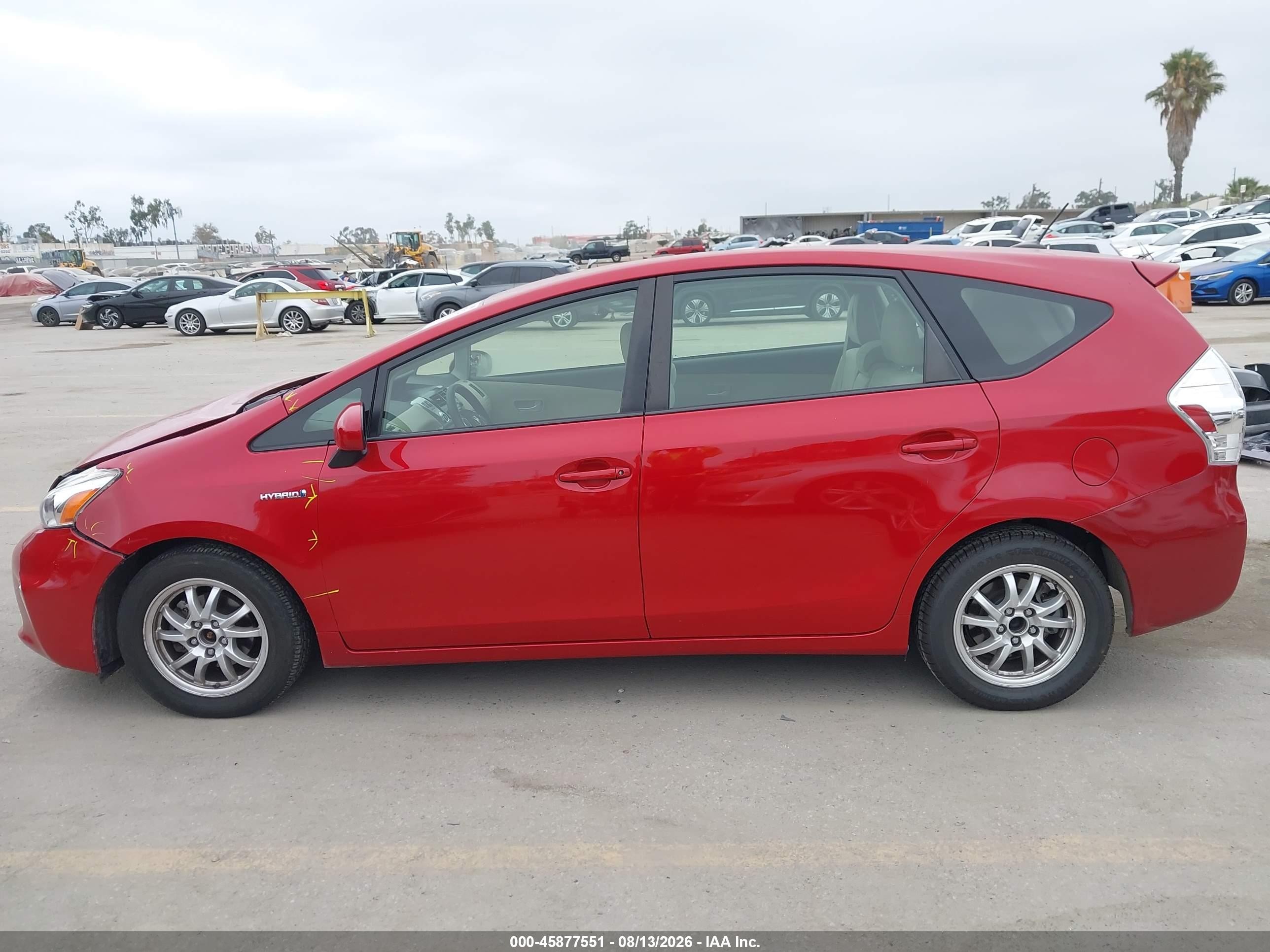 2013 Toyota Prius V Three Red vin: JTDZN3EUXD3194207