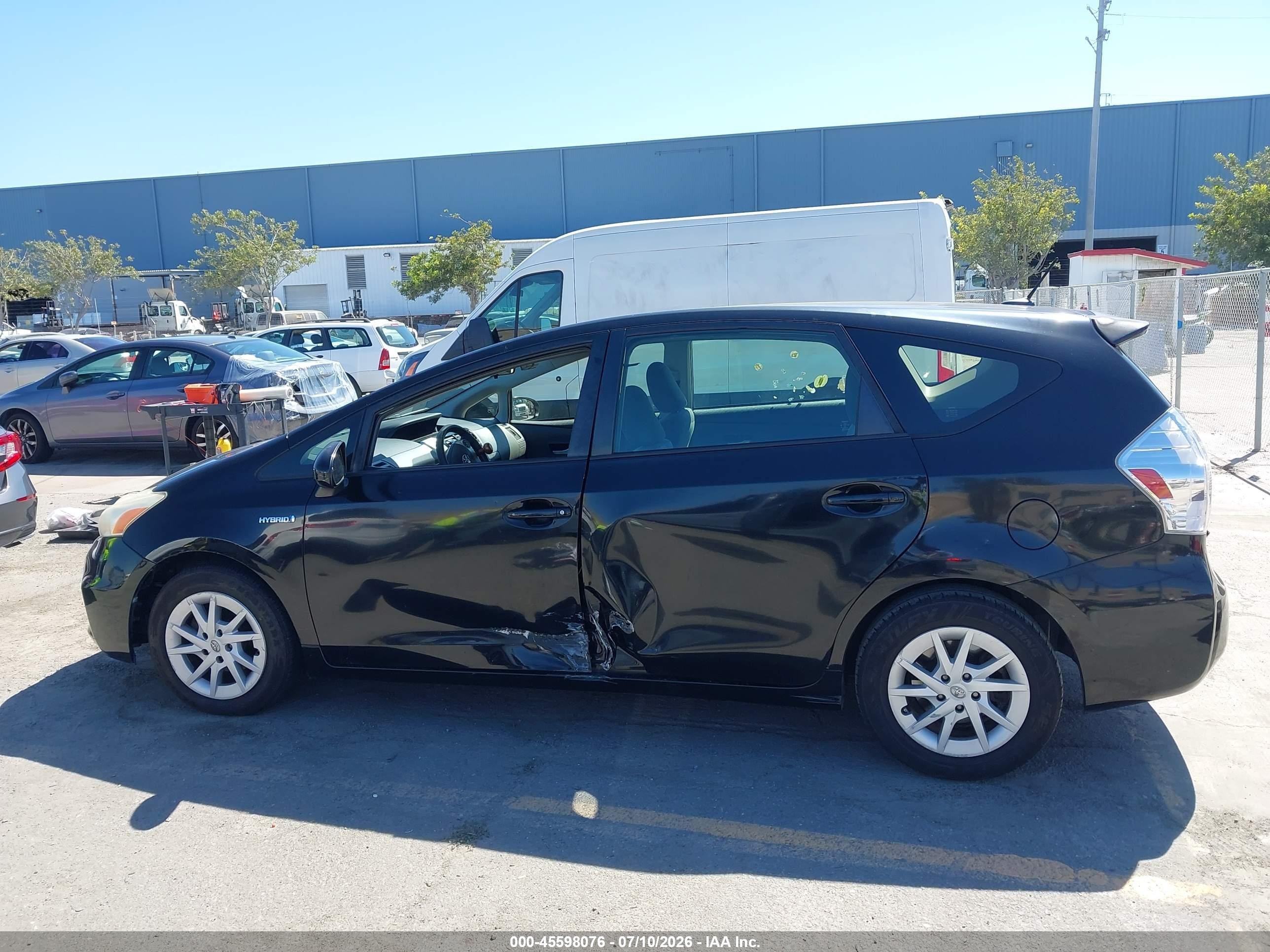 2013 Toyota Prius V Three Black vin: JTDZN3EUXD3203486