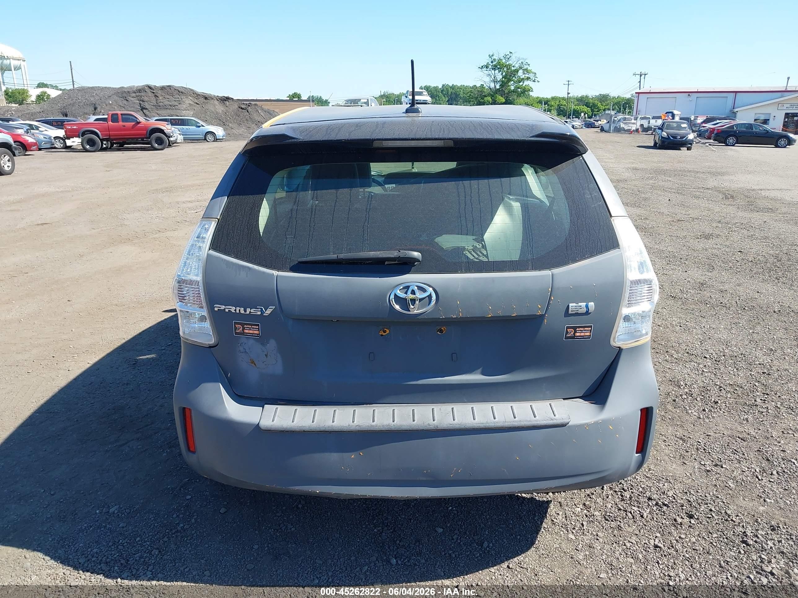 2013 Toyota Prius V Five Gray vin: JTDZN3EUXD3224810