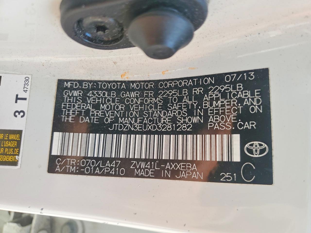 2013 Toyota Prius V Five White vin: JTDZN3EUXD3281282
