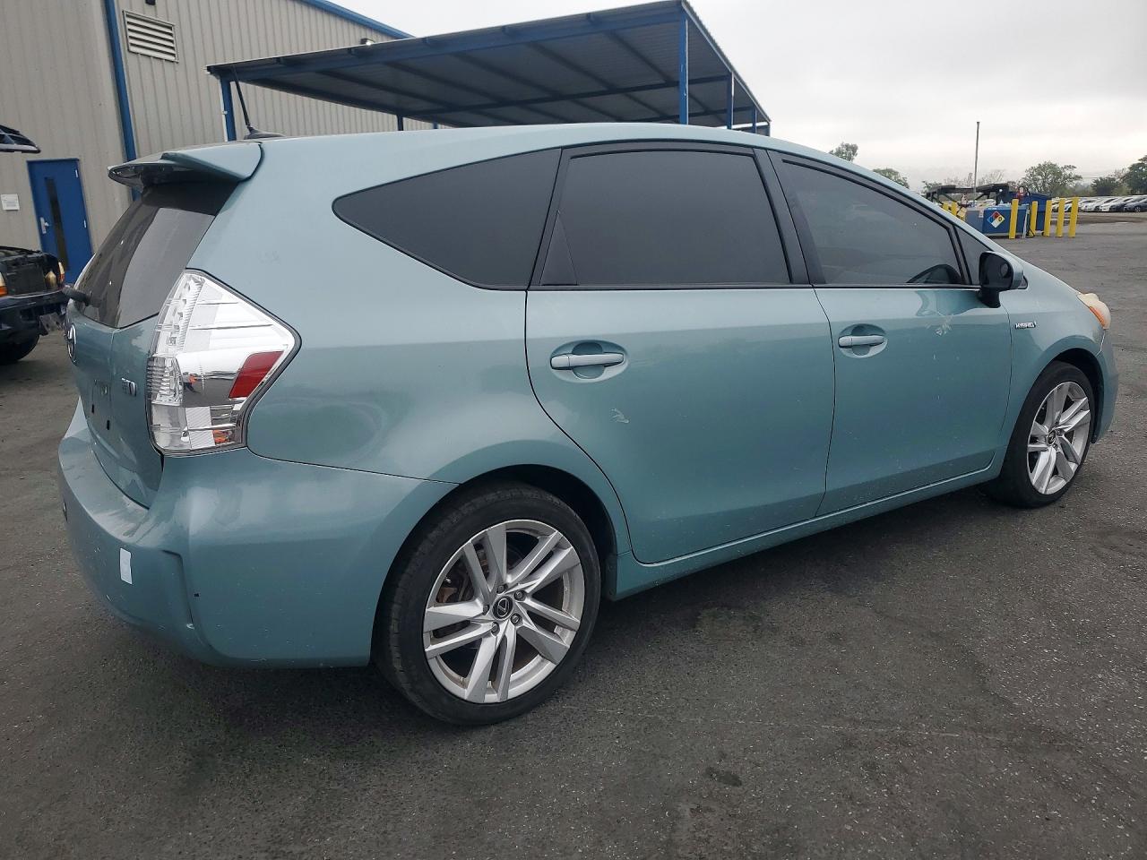 2014 Toyota Prius V Three Turquoise vin: JTDZN3EUXE3299296