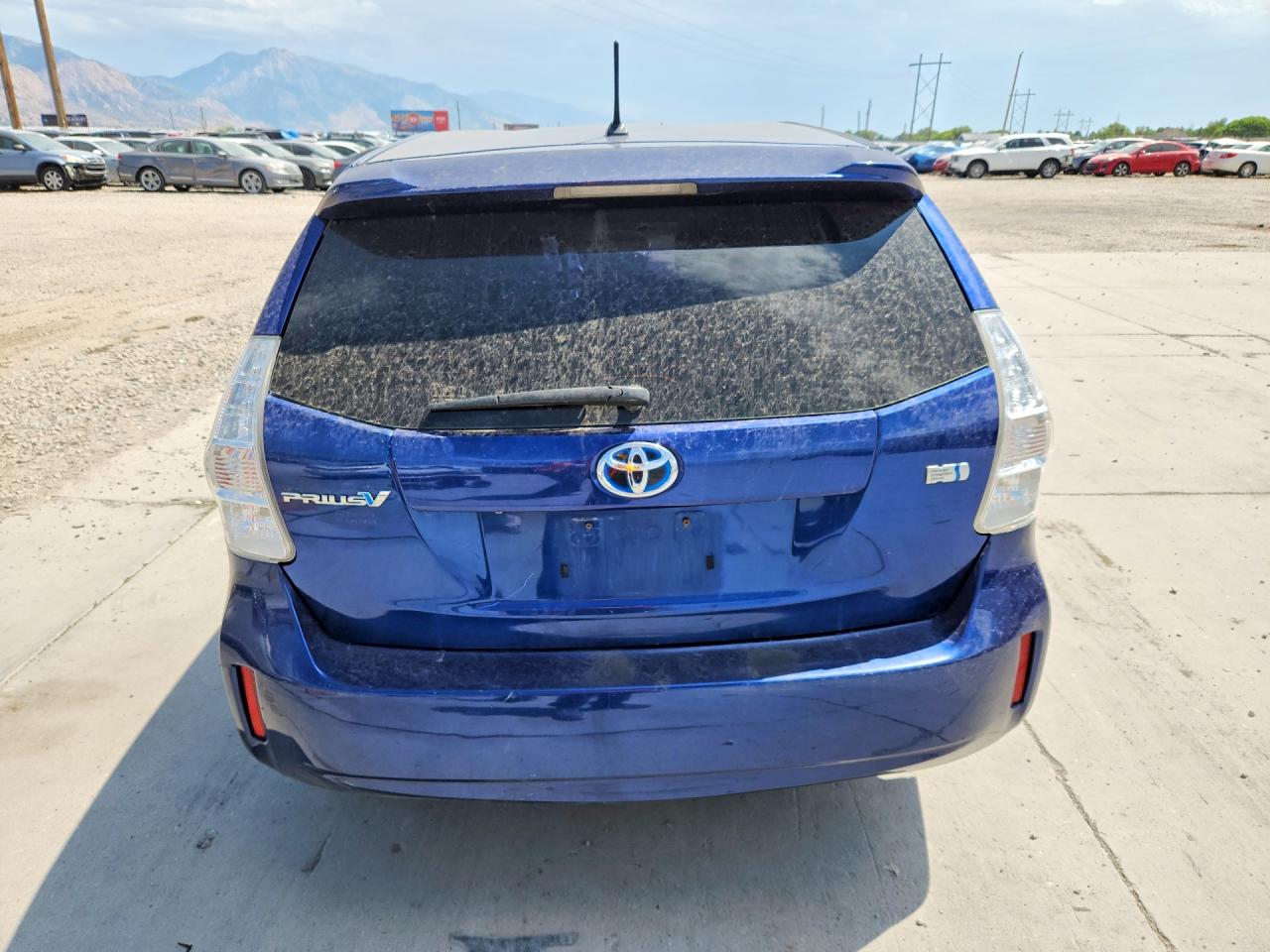 2014 Toyota Prius V Two Blue vin: JTDZN3EUXE3307431