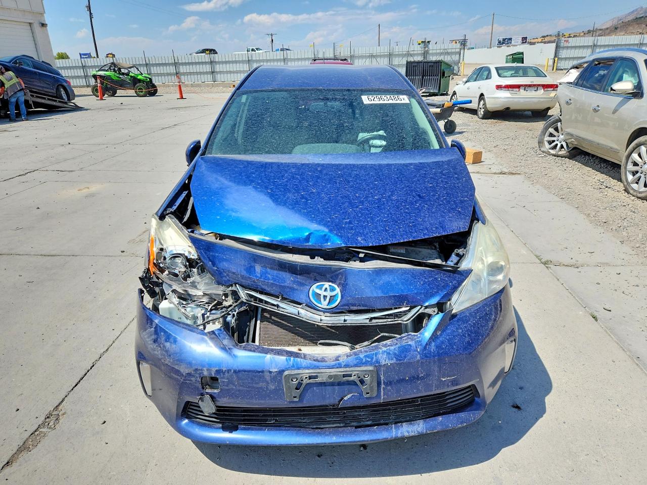 2014 Toyota Prius V Two Blue vin: JTDZN3EUXE3307431