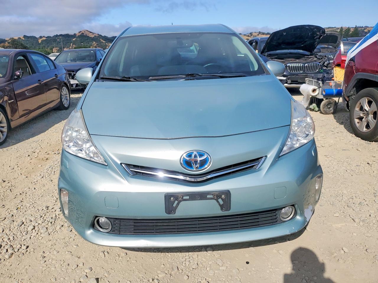 2014 Toyota Prius V Five Turquoise vin: JTDZN3EUXEJ005357