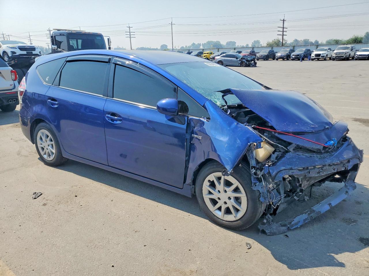 2015 Toyota Prius V Two Blue vin: JTDZN3EUXFJ033127