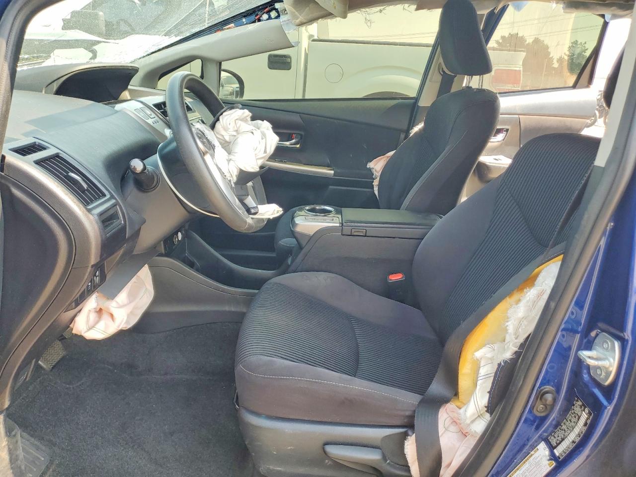 2015 Toyota Prius V Two Blue vin: JTDZN3EUXFJ033127