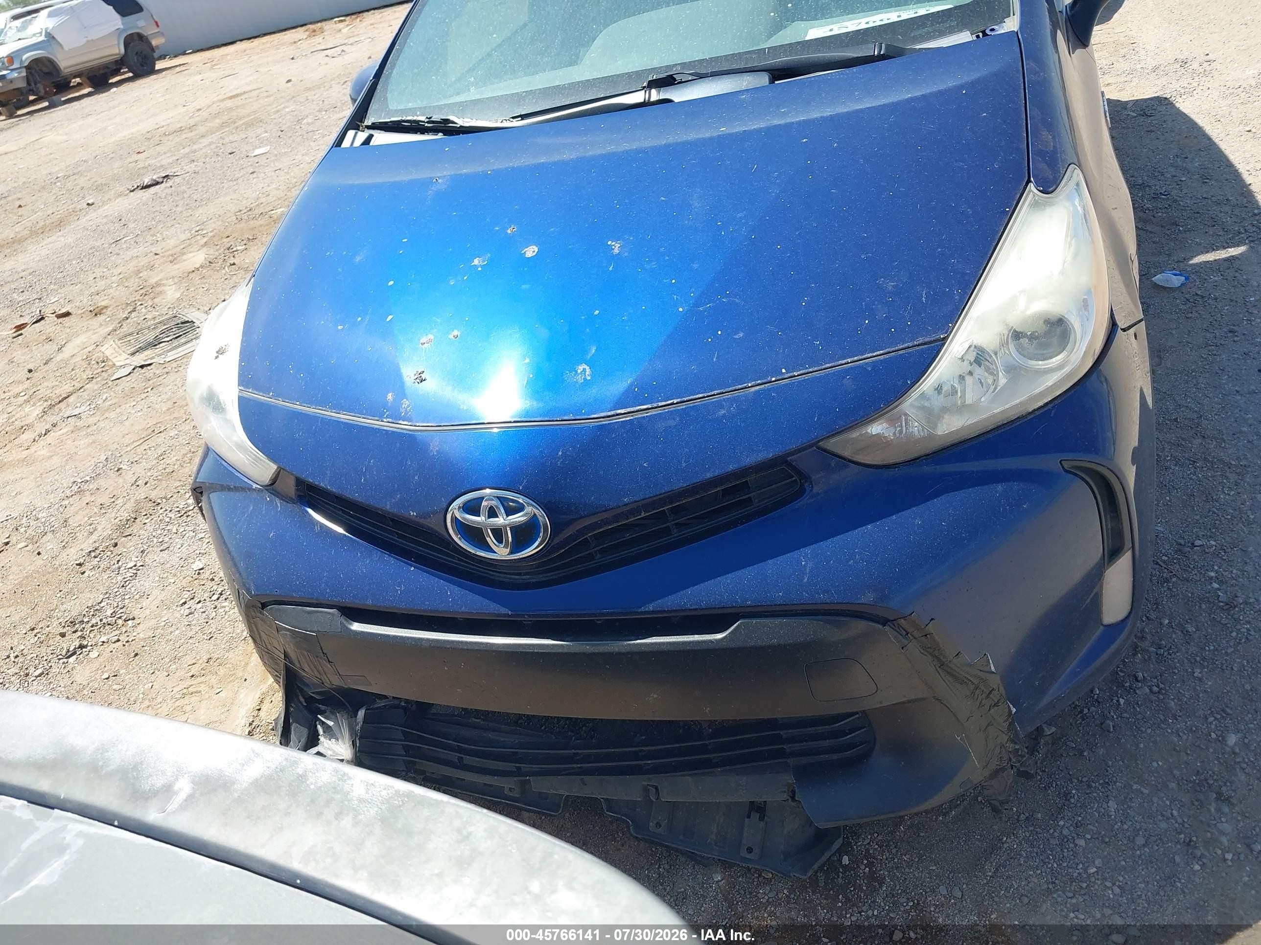2015 Toyota Prius V Three Blue vin: JTDZN3EUXFJ034472
