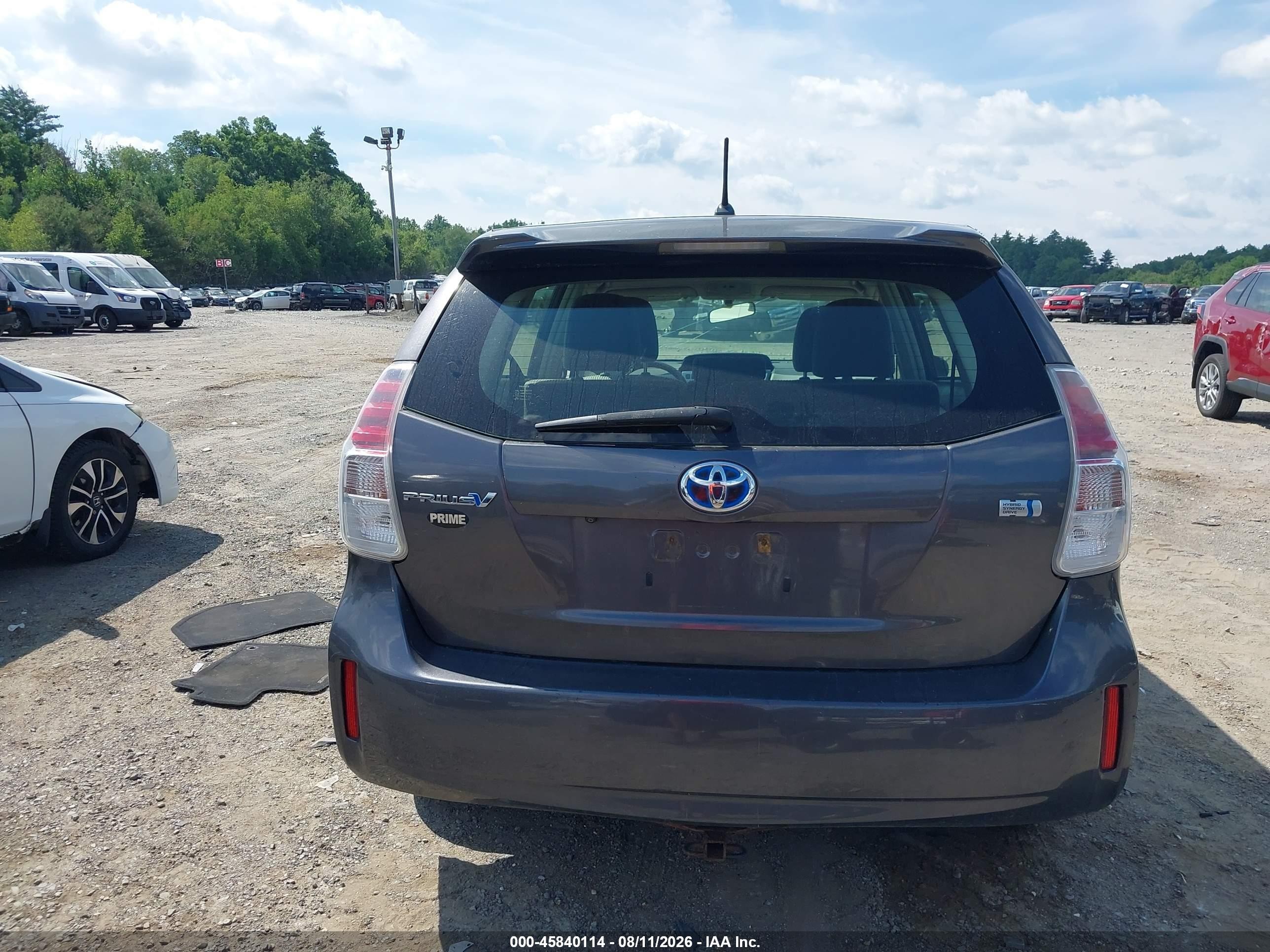 2015 Toyota Prius V Two Gray vin: JTDZN3EUXFJ039087