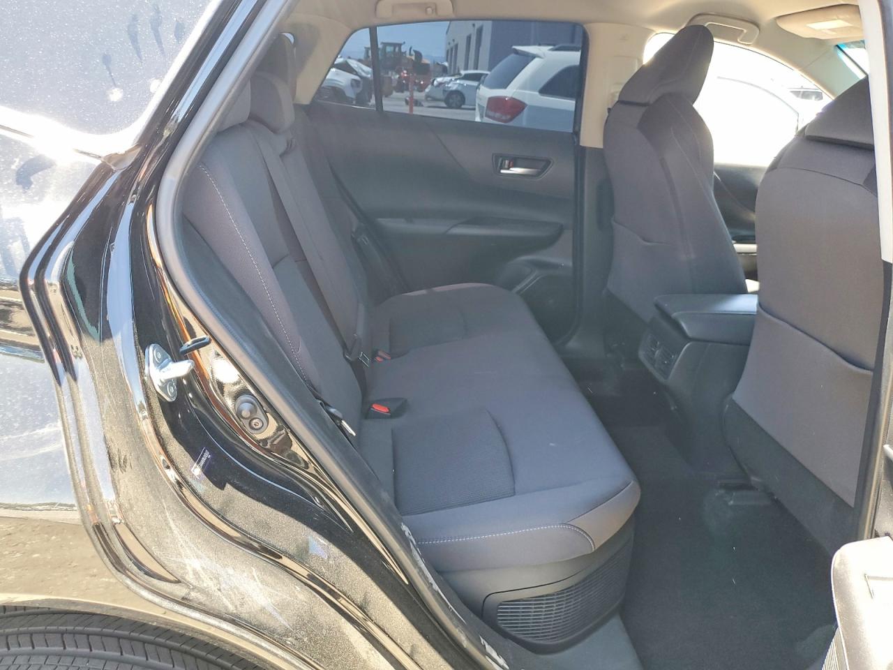 2021 Toyota Venza Le Black vin: JTEAAAAH0MJ043633
