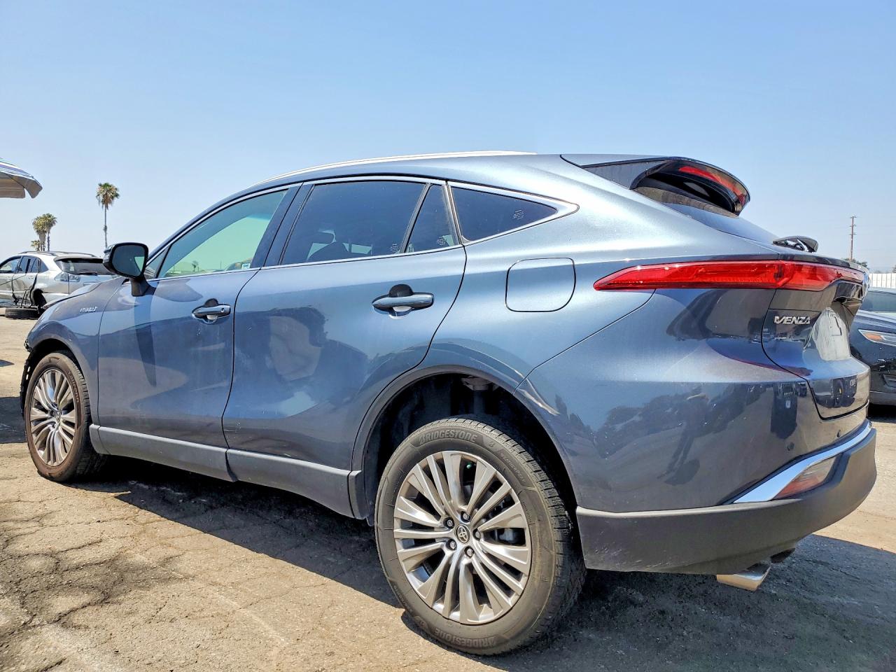 2021 Toyota Venza Xle Угольный vin: JTEAAAAH0MJ061355