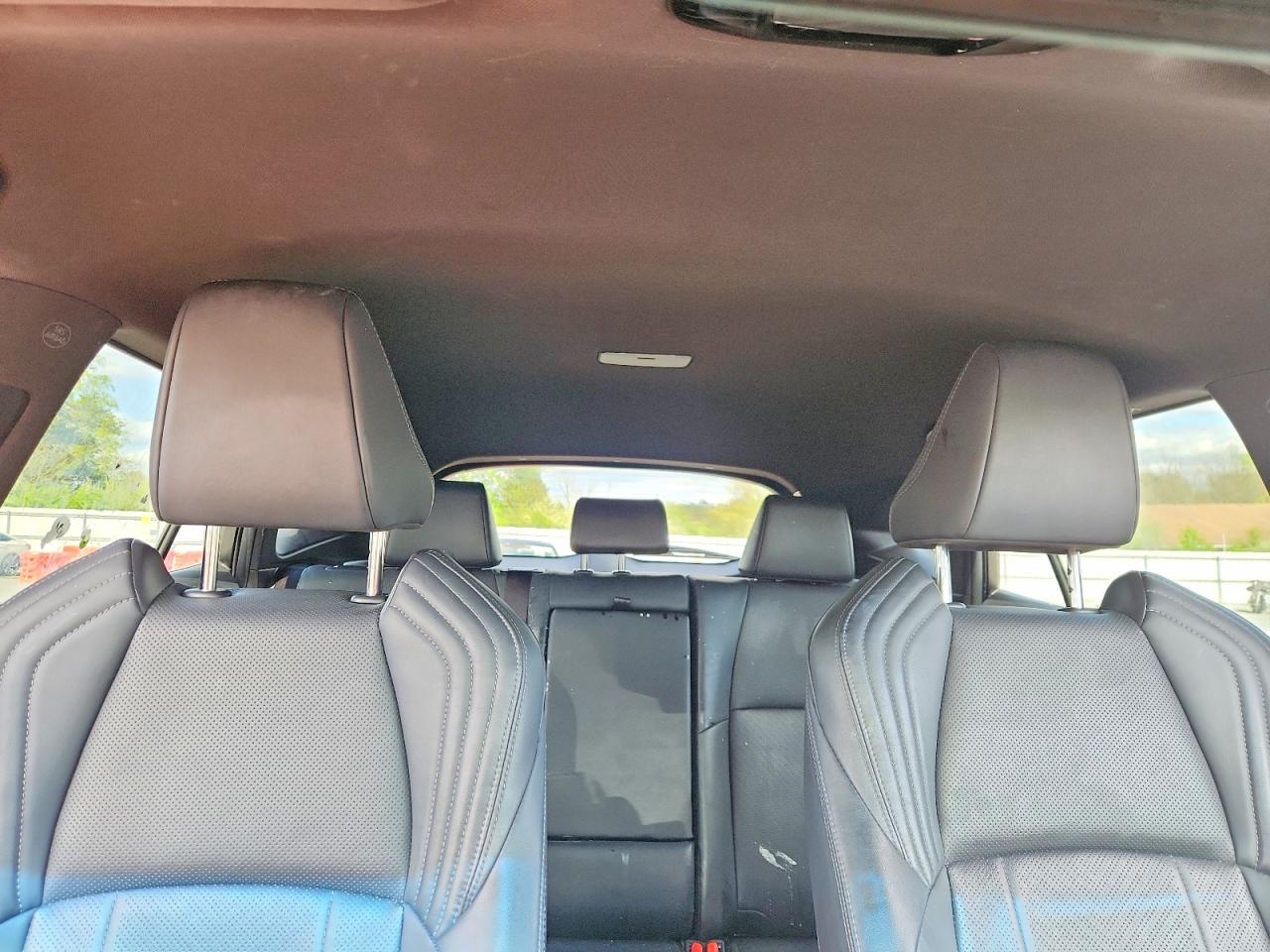 2021 Toyota Venza Xle Red vin: JTEAAAAH1MJ042782