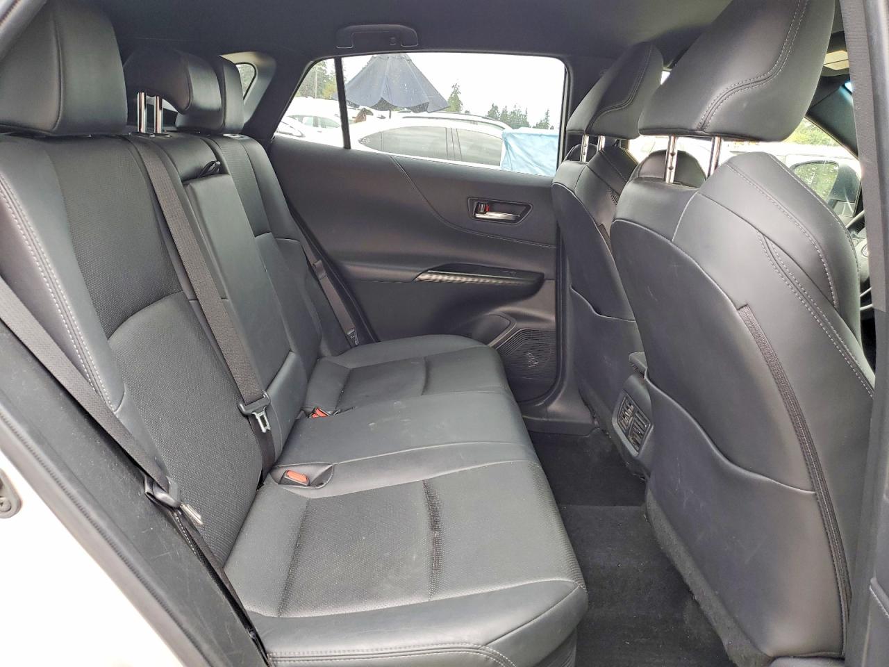 2021 Toyota Venza Xle Серебряный vin: JTEAAAAH1MJ087091